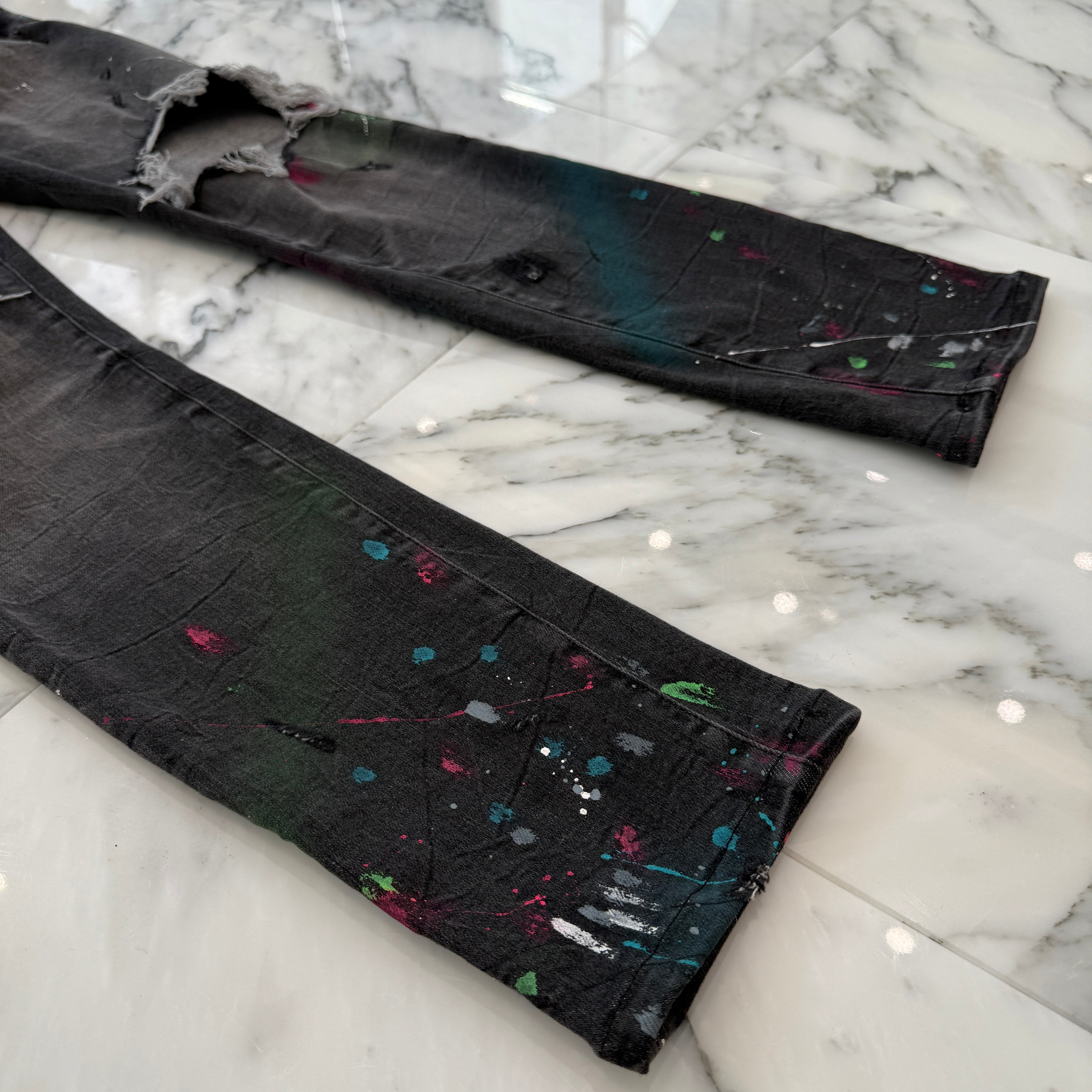 AMIRI Paint Splattered Ripped Jeans Size 34 アミリ ペイントスプラッター リップド ジーンズ サイズ34