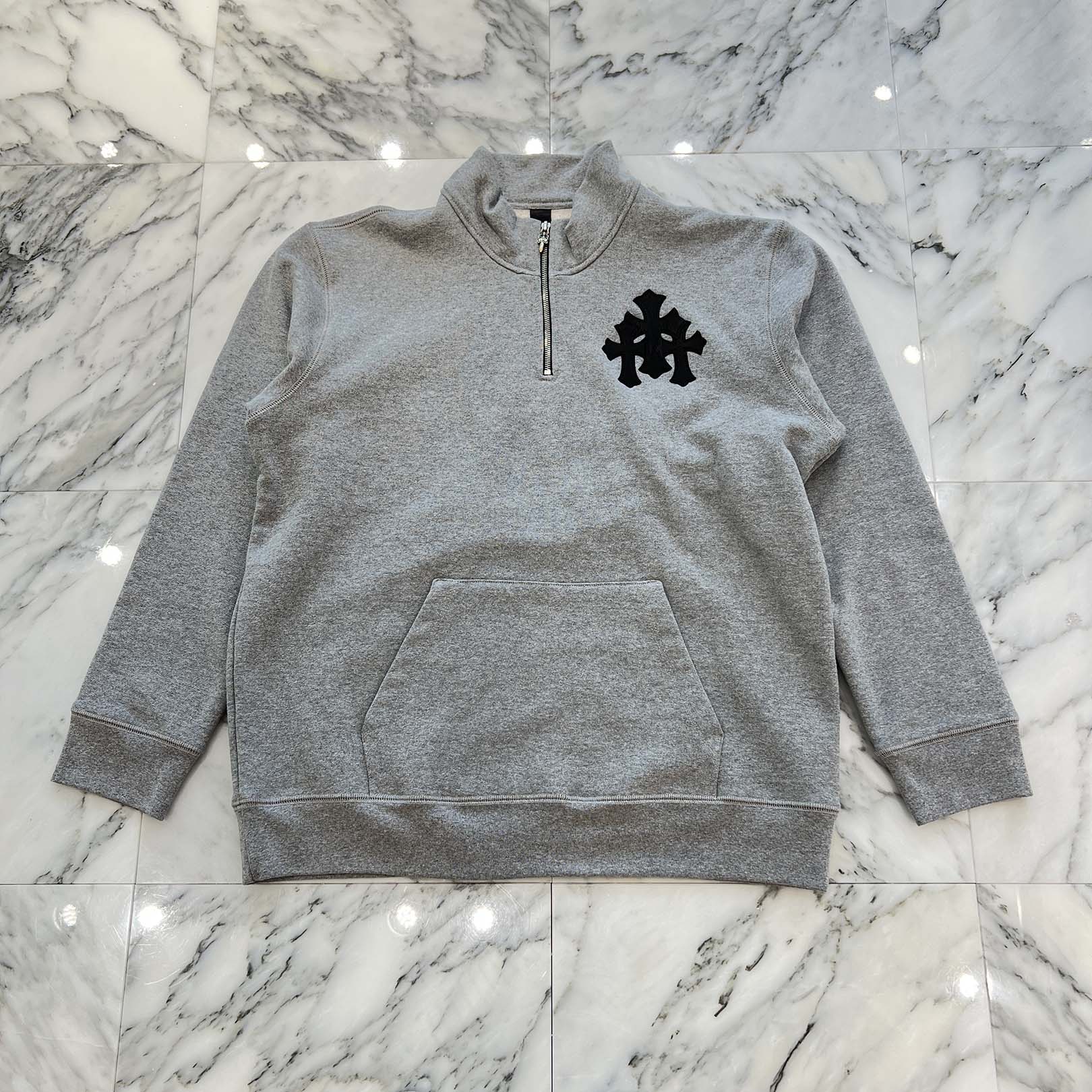CHROME HEARTS Y NOT Cemetery Cross Leather Patch Half Zip Sweatshirt Size XL クロムハーツ ワイノット セメタリークロス レザーパッチ ハーフジップ スウェットシャツ サイズXL