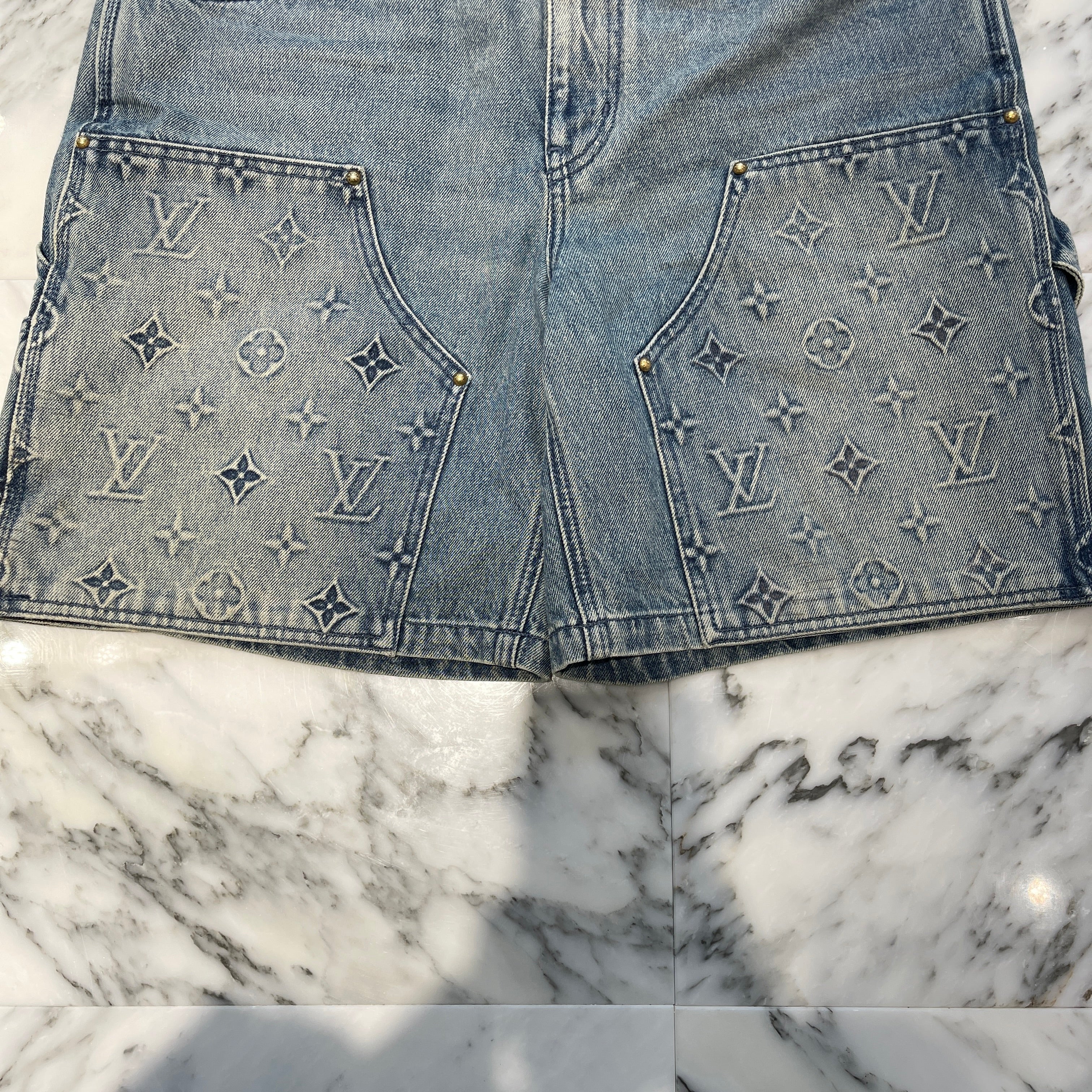 LOUIS VUITTON 2023AW Denim Carpenter Shorts 1ABJ7E Size 33 ルイヴィトン デニム カーペンター ショーツ サイズ33