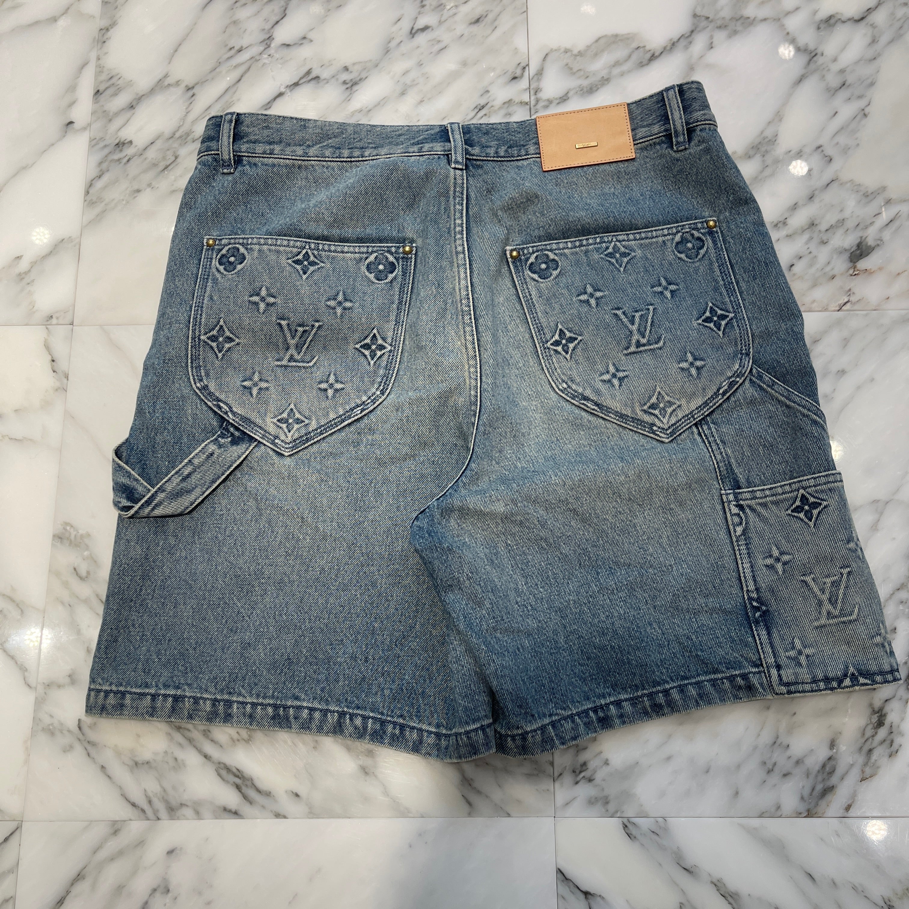 LOUIS VUITTON 2023AW Denim Carpenter Shorts 1ABJ7E Size 33 ルイヴィトン デニム カーペンター ショーツ サイズ33