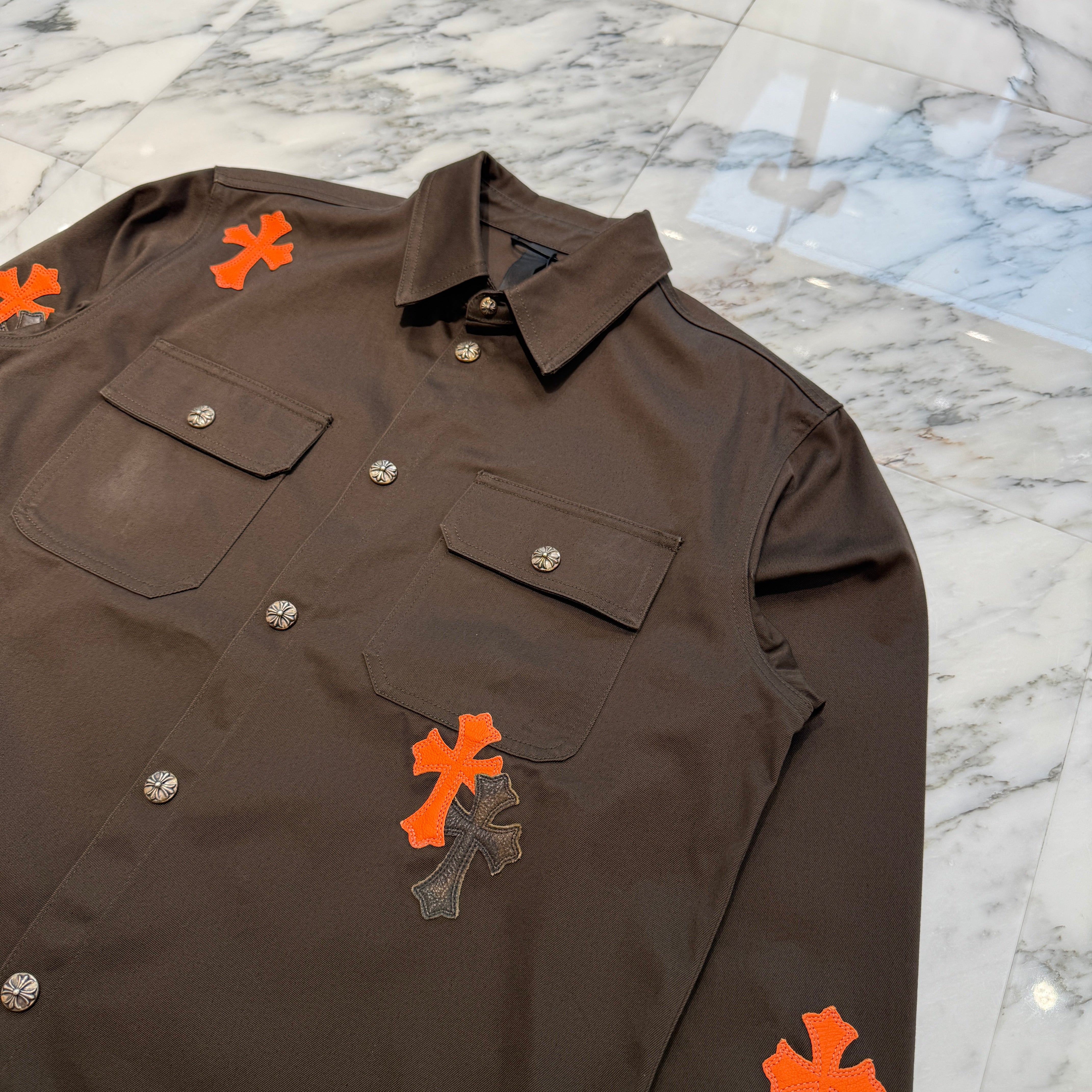 CHROME HEARTS Y NOT WORK DOG Camo Cross Patch × Leather Cross Patch Shirt Jacket Size L クロムハーツ ワイノット ワークドッグ カモクロスパッチ × レザークロスパッチ シャツジャケット サイズL