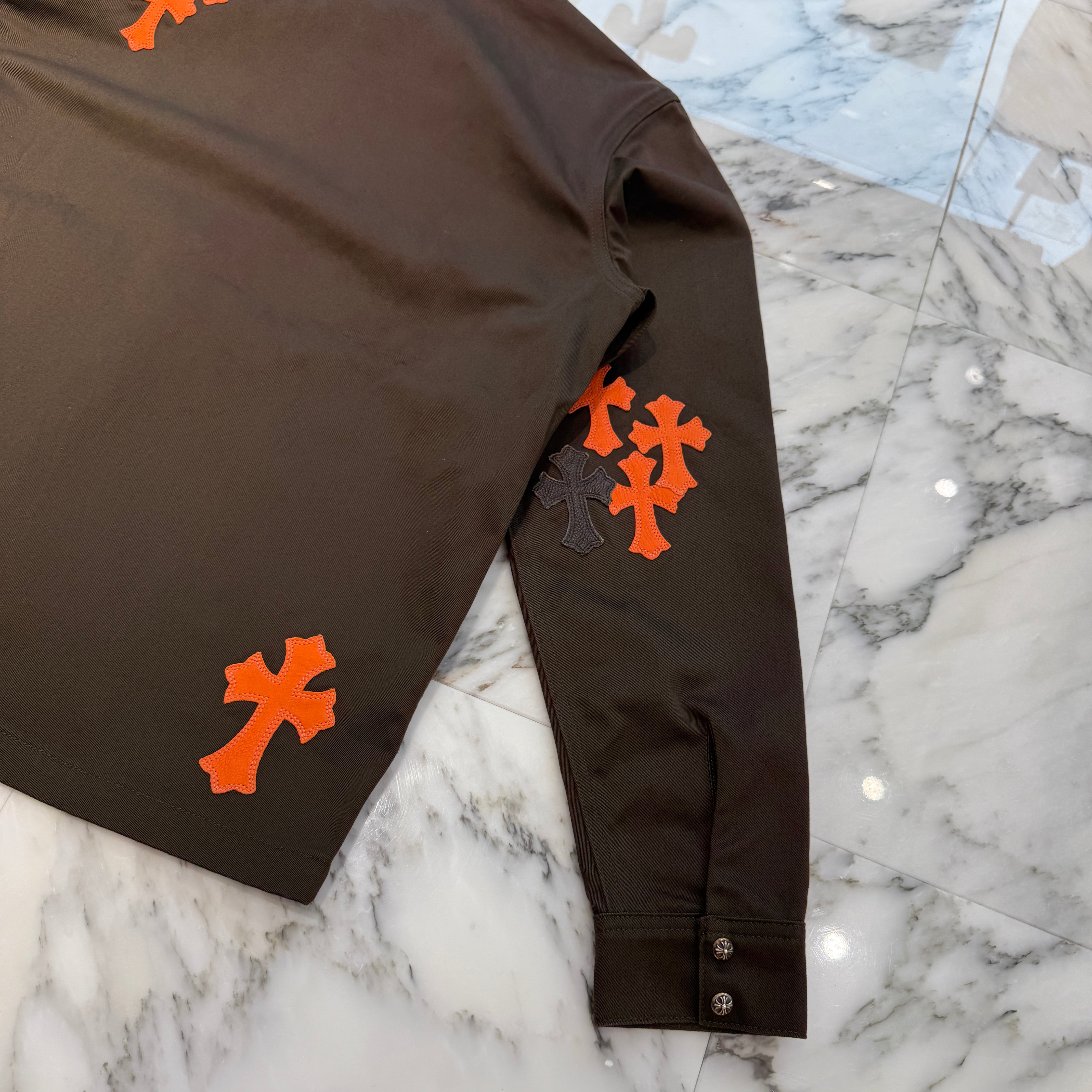 CHROME HEARTS Y NOT WORK DOG Camo Cross Patch × Leather Cross Patch Shirt Jacket Size L クロムハーツ ワイノット ワークドッグ カモクロスパッチ × レザークロスパッチ シャツジャケット サイズL