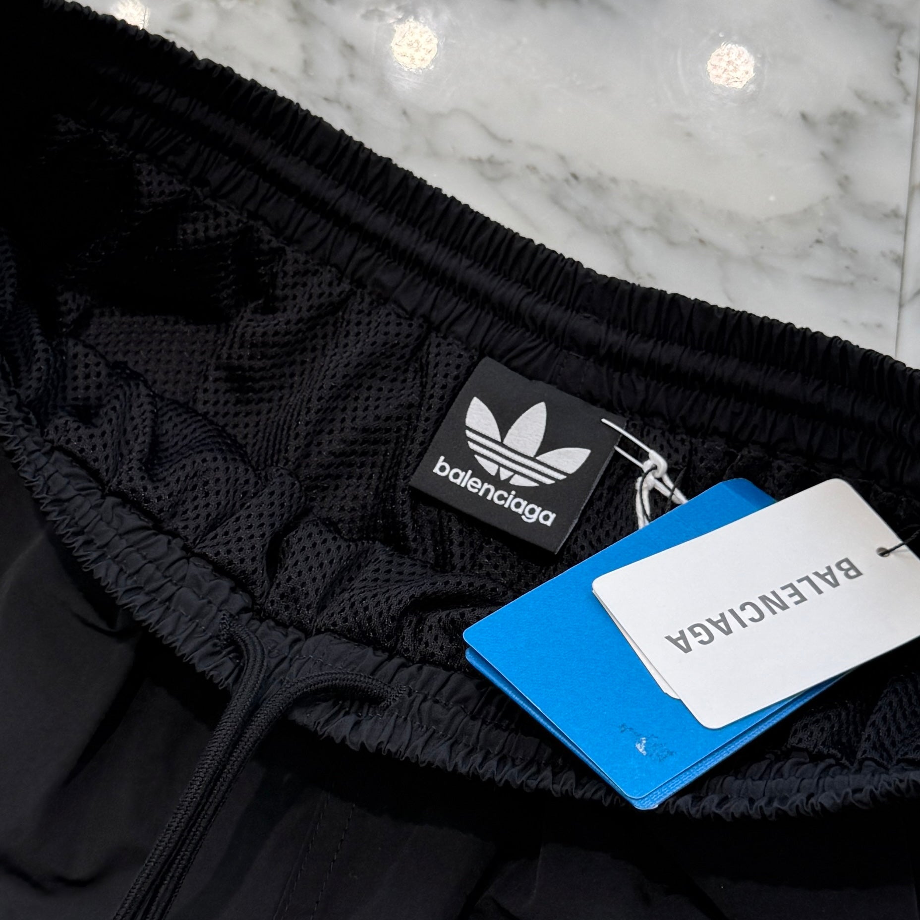 BALENCIAGA × adidas 2022AW Trefoil Logo embroidery 3 Stripe Shorts 712282 TNQ22 Size 48 バレンシアガ×アディダス トレフォイルロゴ刺繡 3ストライプ ショーツ サイズ48