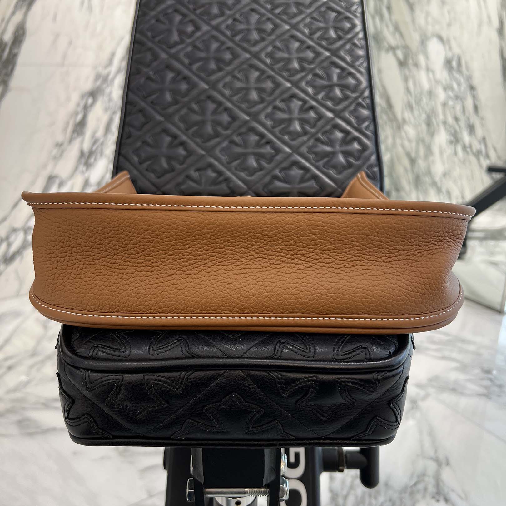 HERMES Evelyne Poche Ⅲ PM 29 "Gold" W刻印 エルメス エブリン ポッシュ Ⅲ PM 29 "ゴールド" レザーショルダーバッグ