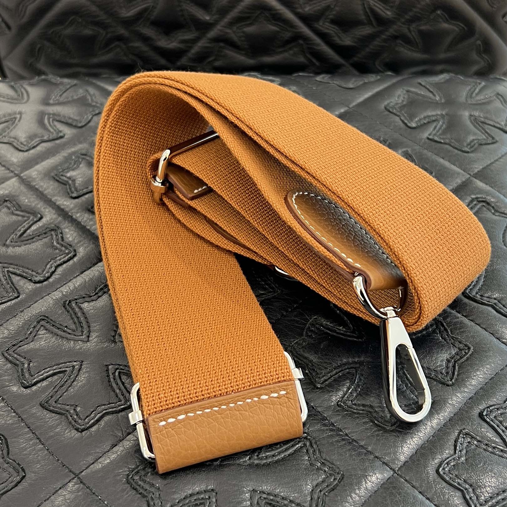 HERMES Evelyne Poche Ⅲ PM 29 "Gold" W刻印 エルメス エブリン ポッシュ Ⅲ PM 29 "ゴールド" レザーショルダーバッグ