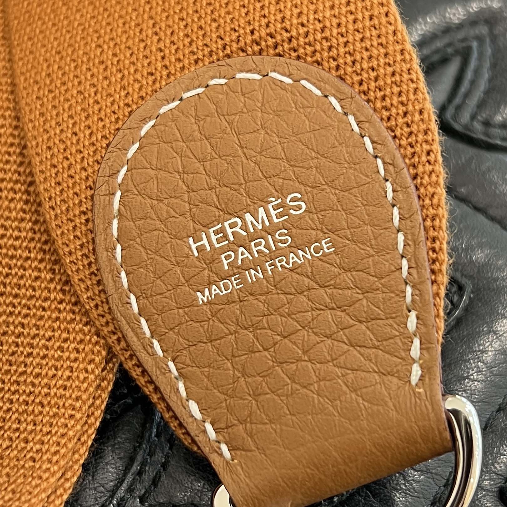 HERMES Evelyne Poche Ⅲ PM 29 "Gold" W刻印 エルメス エブリン ポッシュ Ⅲ PM 29 "ゴールド" レザーショルダーバッグ