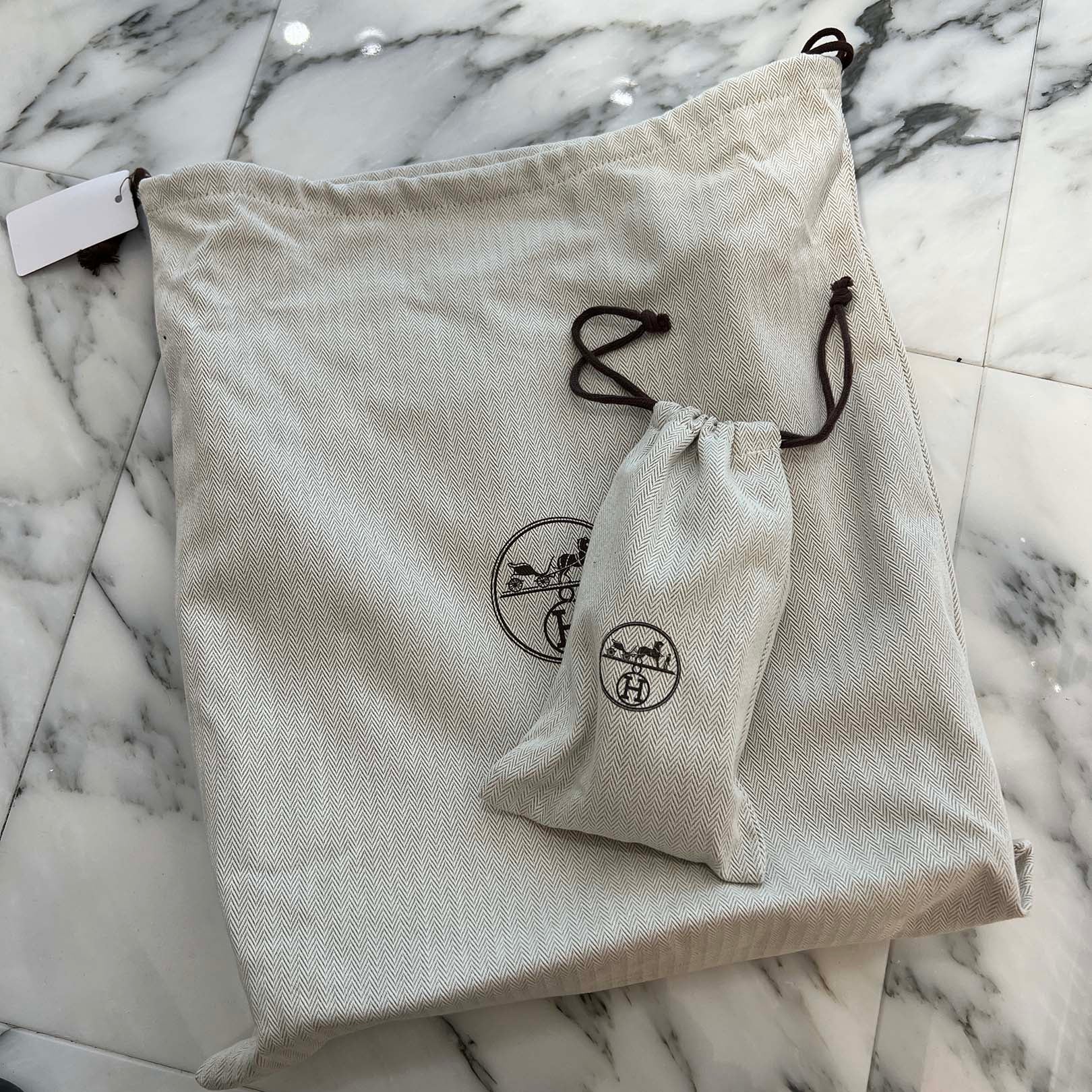 HERMES Evelyne Poche Ⅲ PM 29 "Gold" W刻印 エルメス エブリン ポッシュ Ⅲ PM 29 "ゴールド" レザーショルダーバッグ