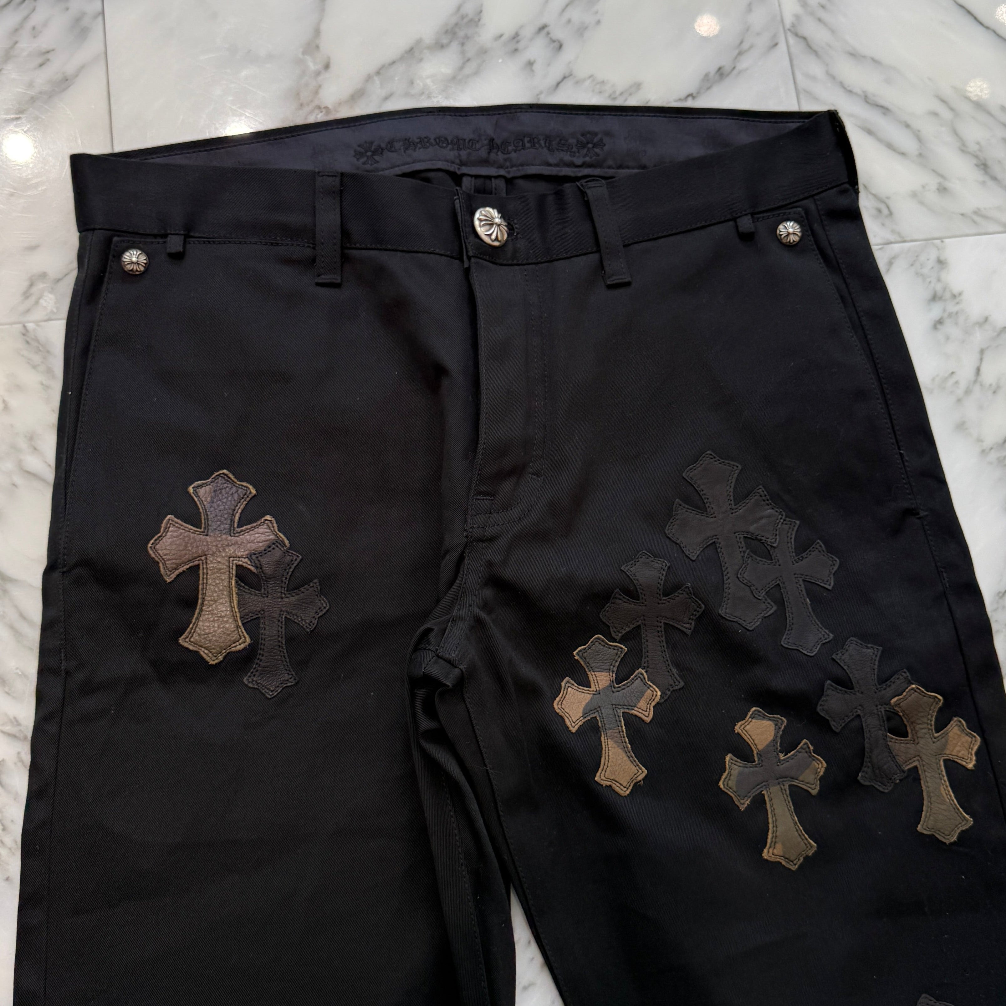 CHROME HEARTS Camouflage Cemetery Leather Cross Patch Chino Pants Size 34 クロムハーツ カモフラージュ セメタリー レザークロスパッチ チノパンツ サイズ34