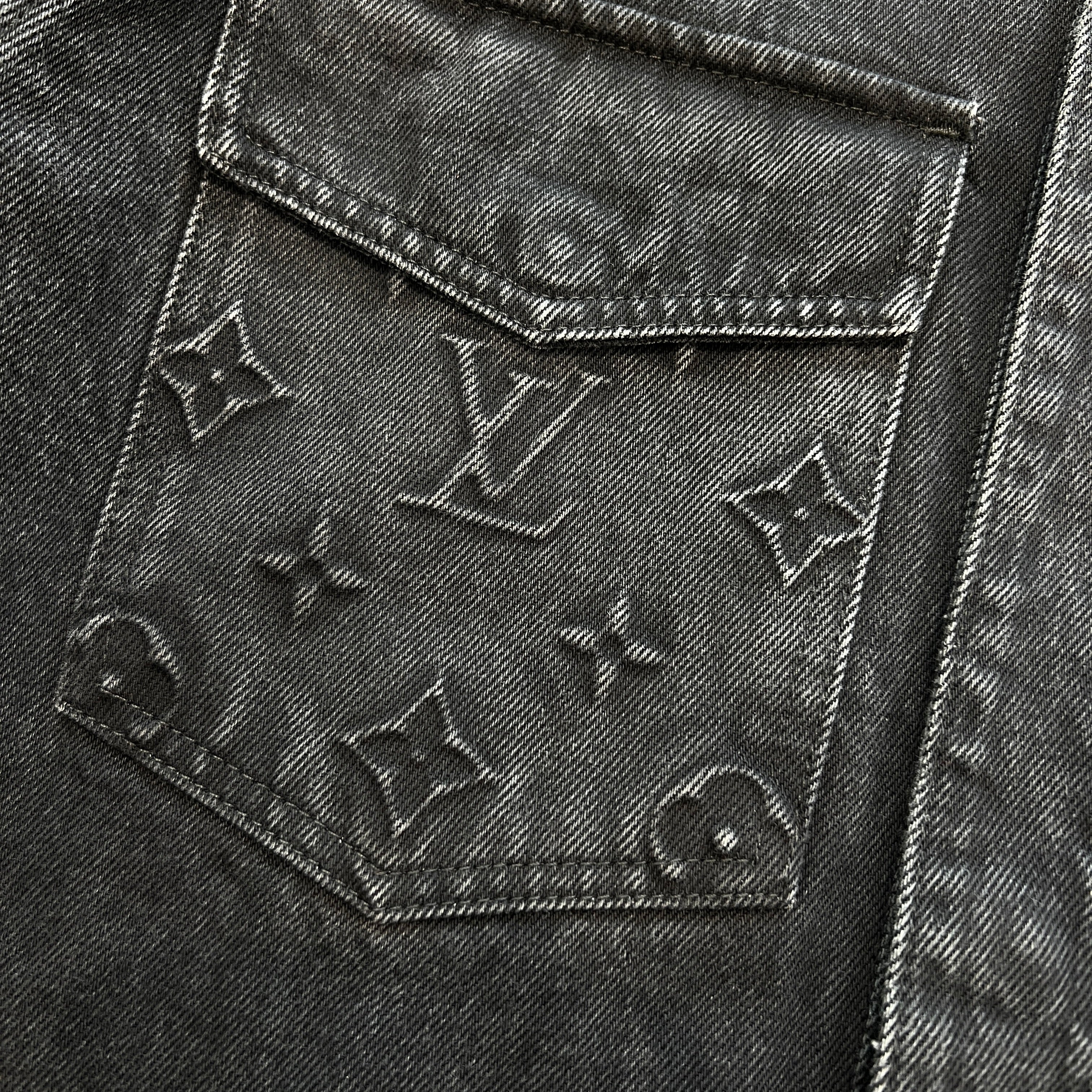 LOUIS VUITTON 2024SS Monogram Emboss Pocket Oversized Denim Jacket EM241Q Size M ルイヴィトン モノグラムエンボスポケット オーバーサイズ デニムジャケット サイズM