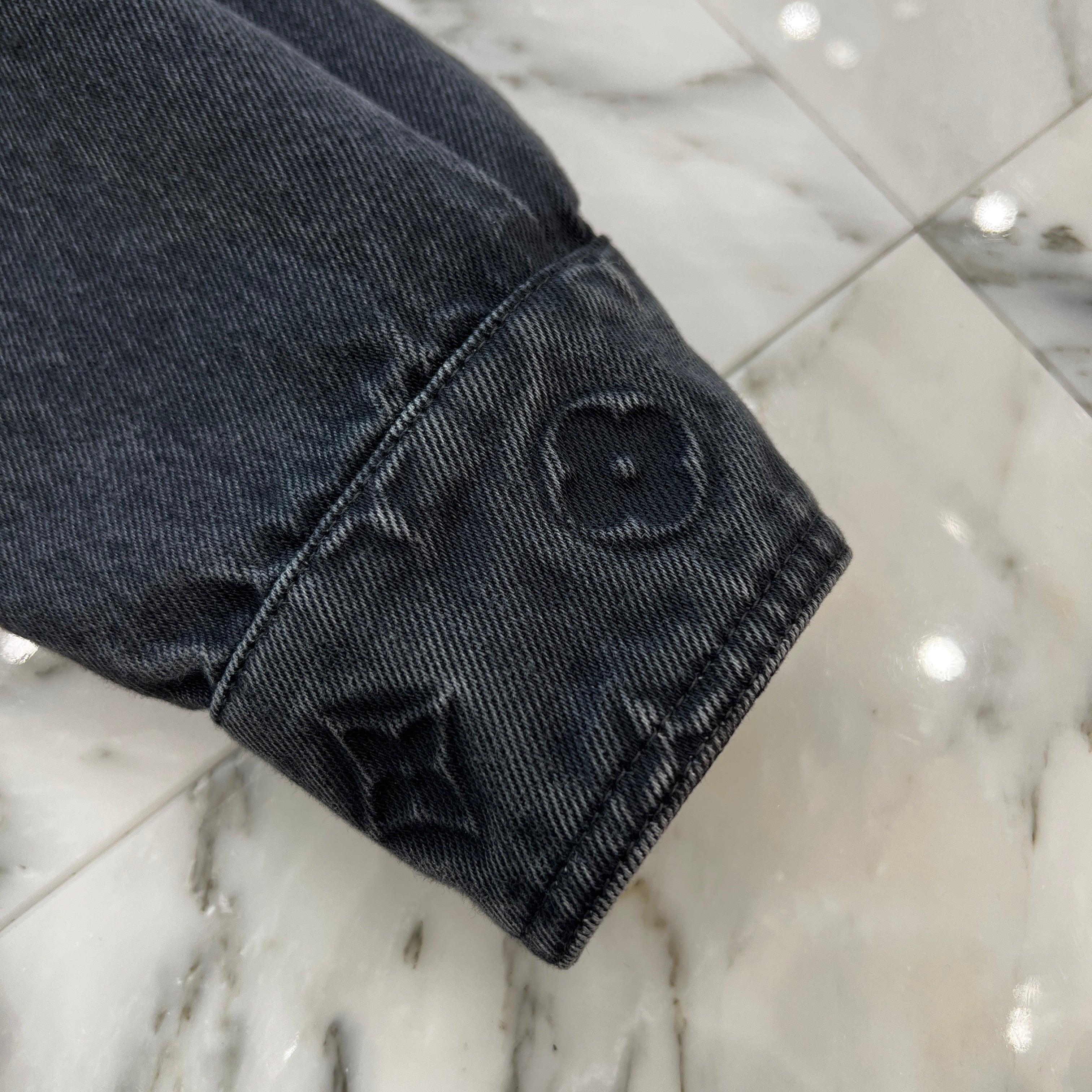 LOUIS VUITTON 2024SS Monogram Emboss Pocket Oversized Denim Jacket EM241Q Size M ルイヴィトン モノグラムエンボスポケット オーバーサイズ デニムジャケット サイズM