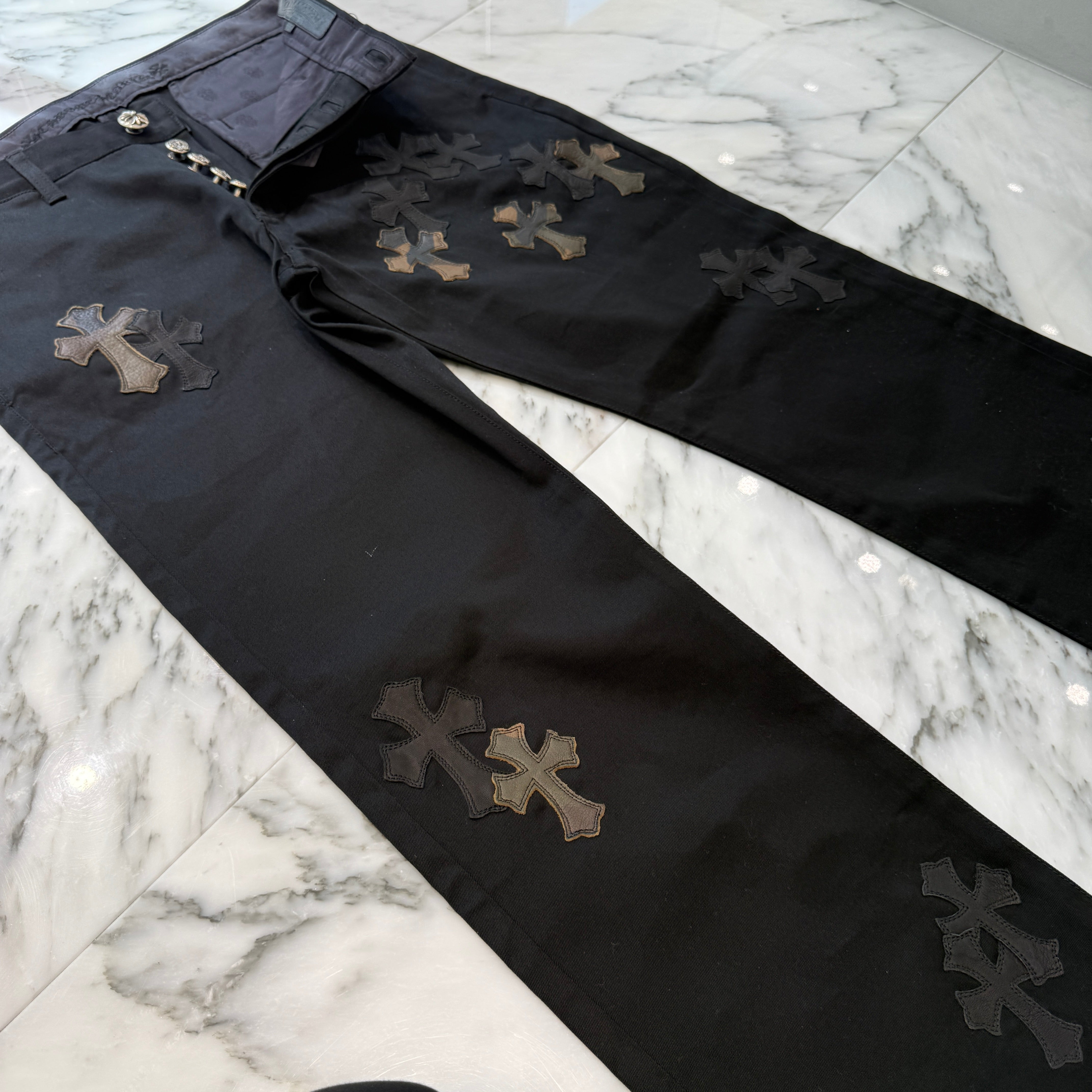 CHROME HEARTS Camouflage Cemetery Leather Cross Patch Chino Pants Size 34 クロムハーツ カモフラージュ セメタリー レザークロスパッチ チノパンツ サイズ34