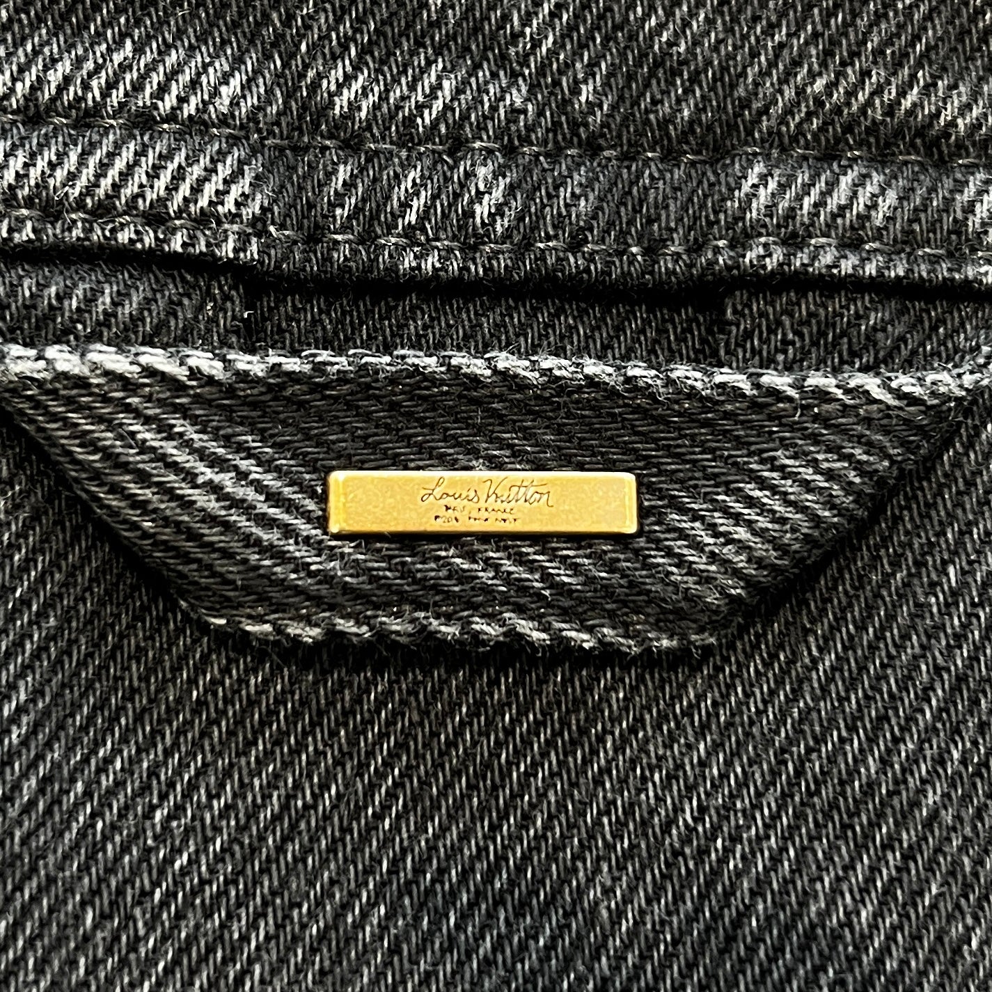 LOUIS VUITTON 2024SS Monogram Emboss Pocket Oversized Denim Jacket EM241Q Size M ルイヴィトン モノグラムエンボスポケット オーバーサイズ デニムジャケット サイズM