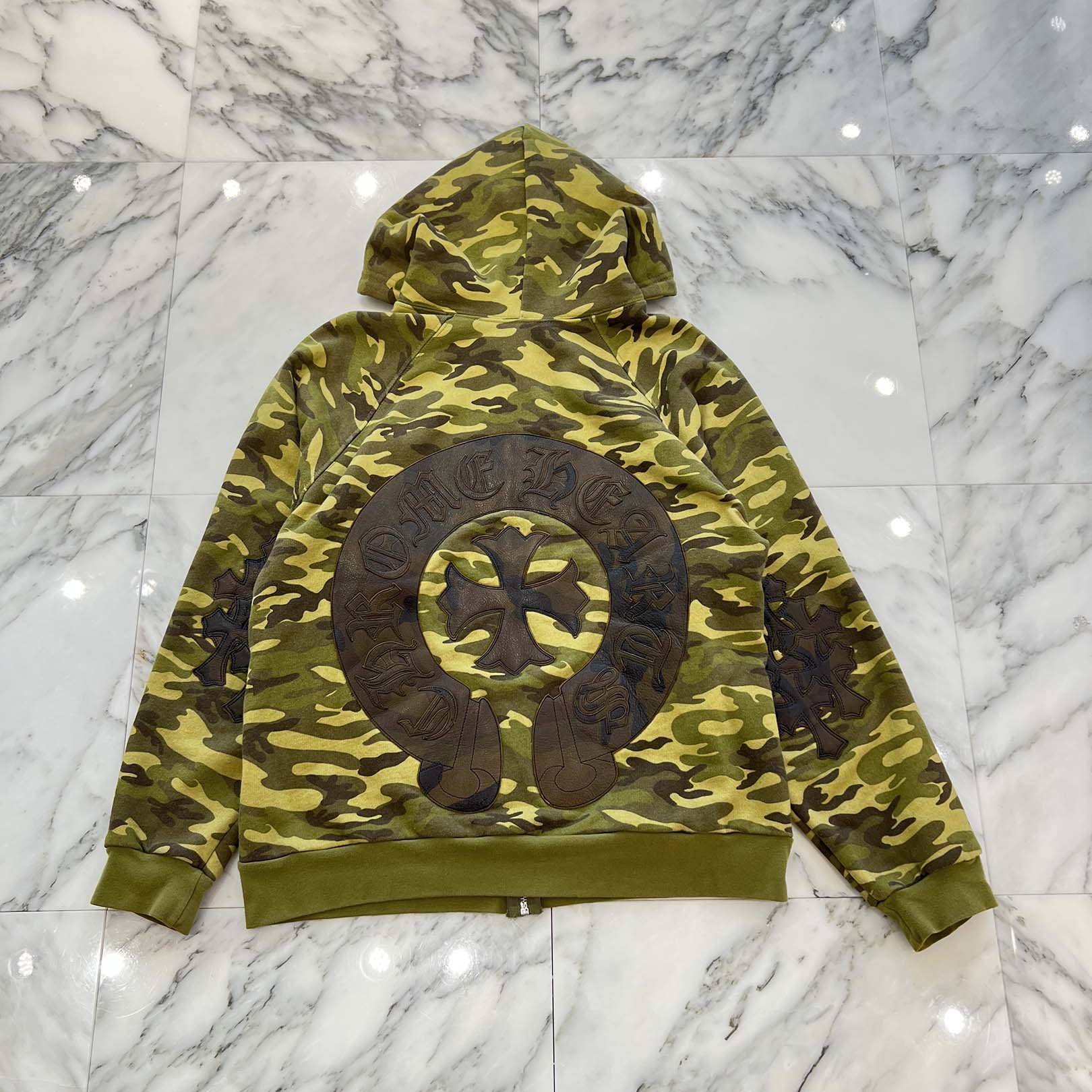 CHROME HEARTS Camo Cemetery Cross Horseshoe Leather Patch Zip Up