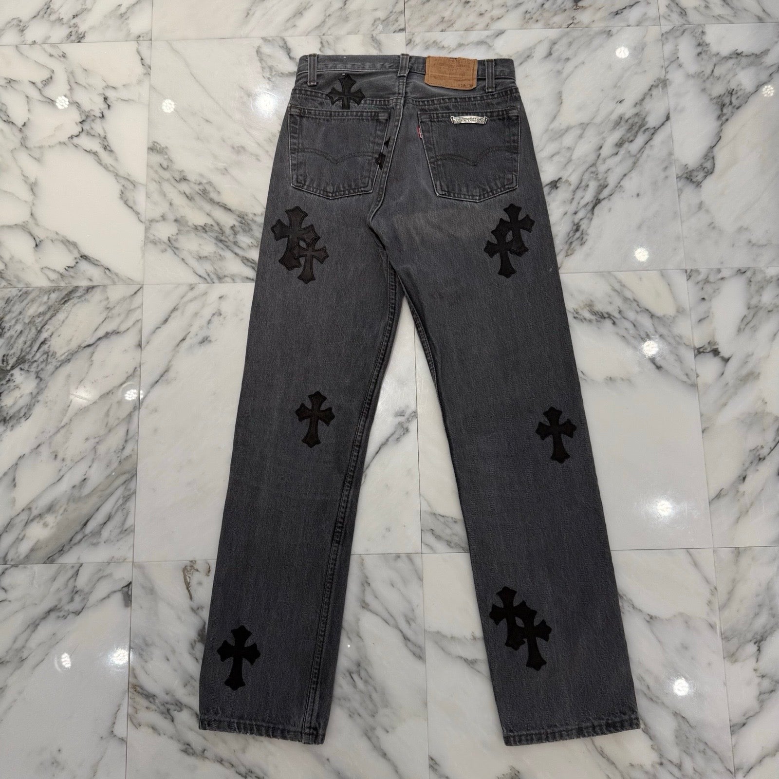 CHROME HEARTS × Levi's 501 VNTG Cross Leather Patch Jeans Size 26 クロムハーツ × リーバイス 501 ヴィンテージ クロスレザーパッチ ジーンズ サイズ26