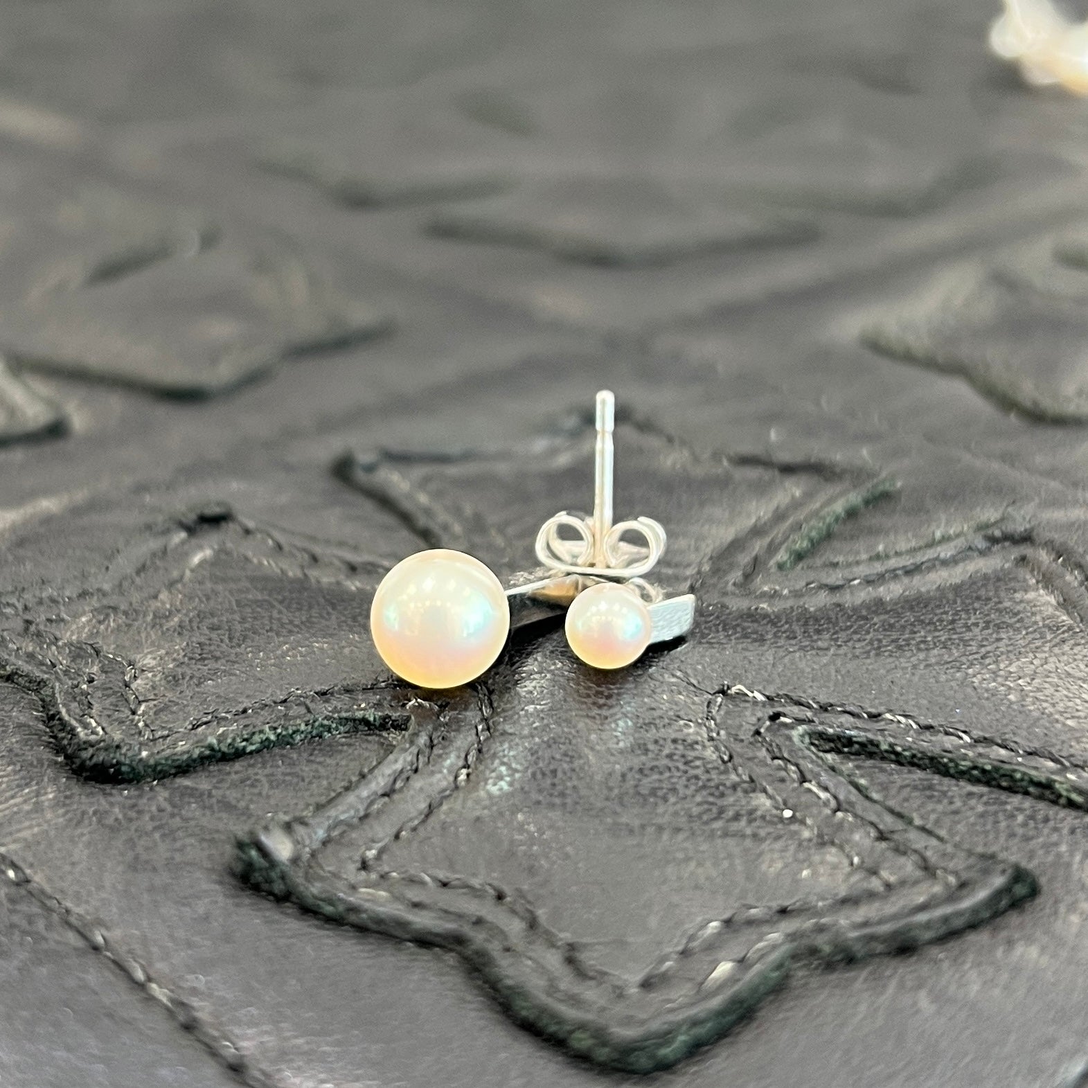 TASAKI Balance Note Diamond Pave Earrings E-3979-18KWG タサキ