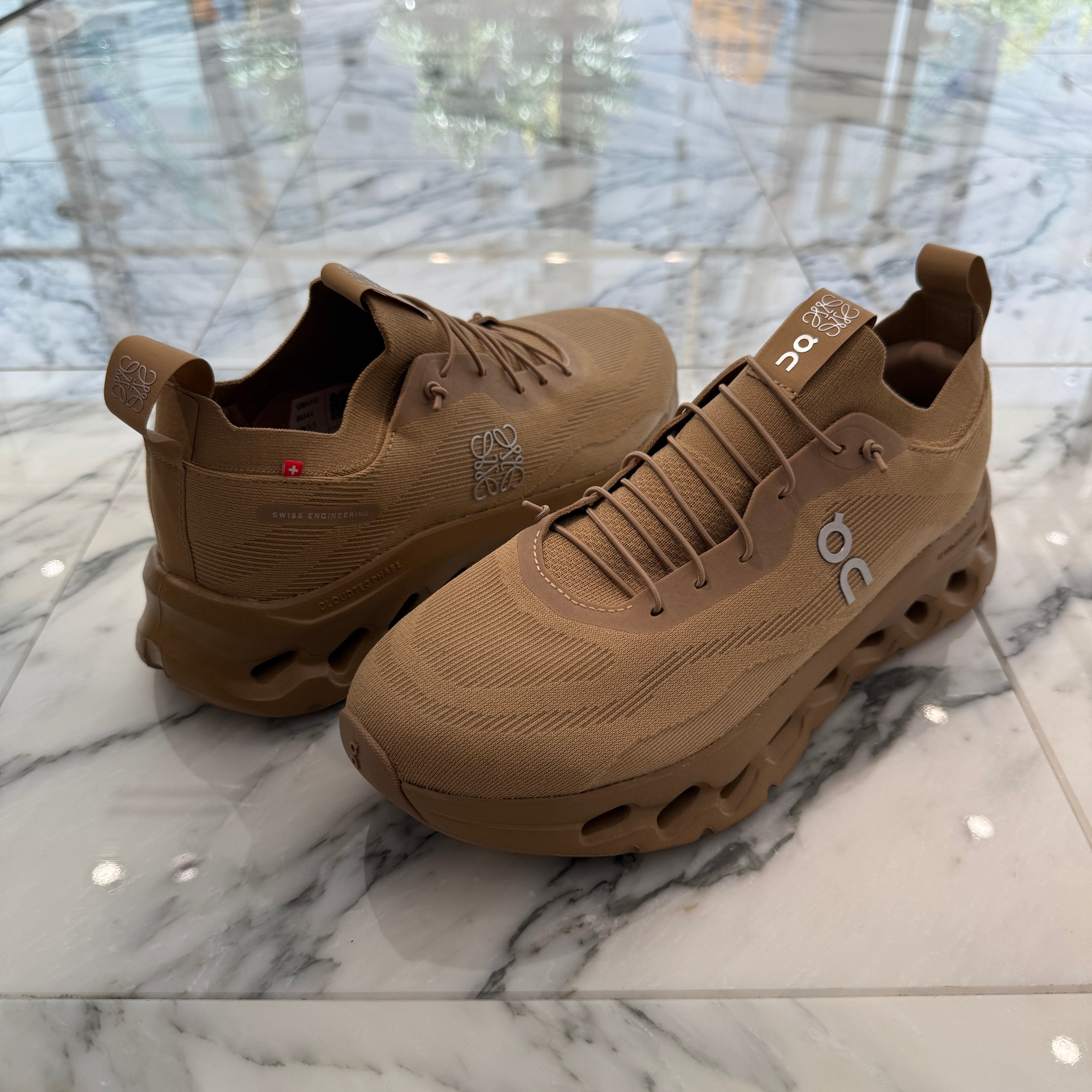 LOEWE × On 2025SS "CLOUDTILT" Sneakers M929282X32 Size 28.0cm ロエベ×オン "クラウドティルト" スニーカー サイズ28.0cm