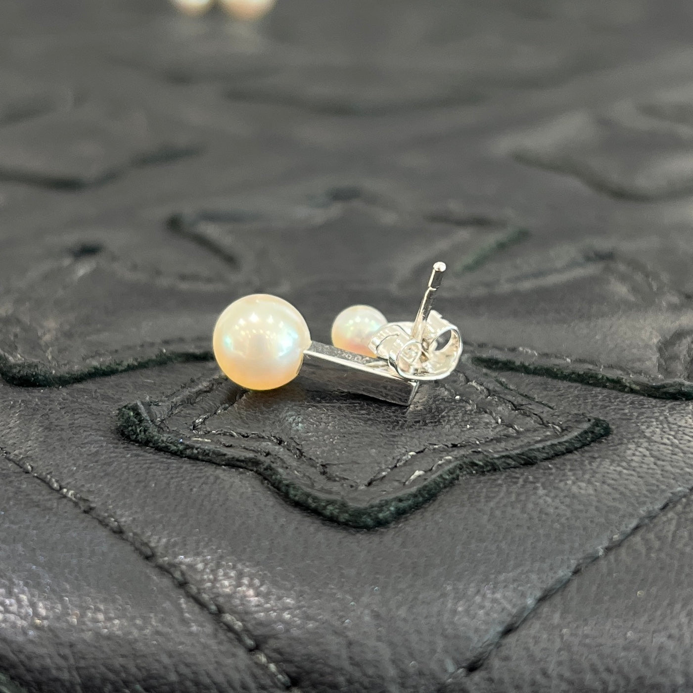TASAKI Balance Note Diamond Pave Earrings E-3979-18KWG