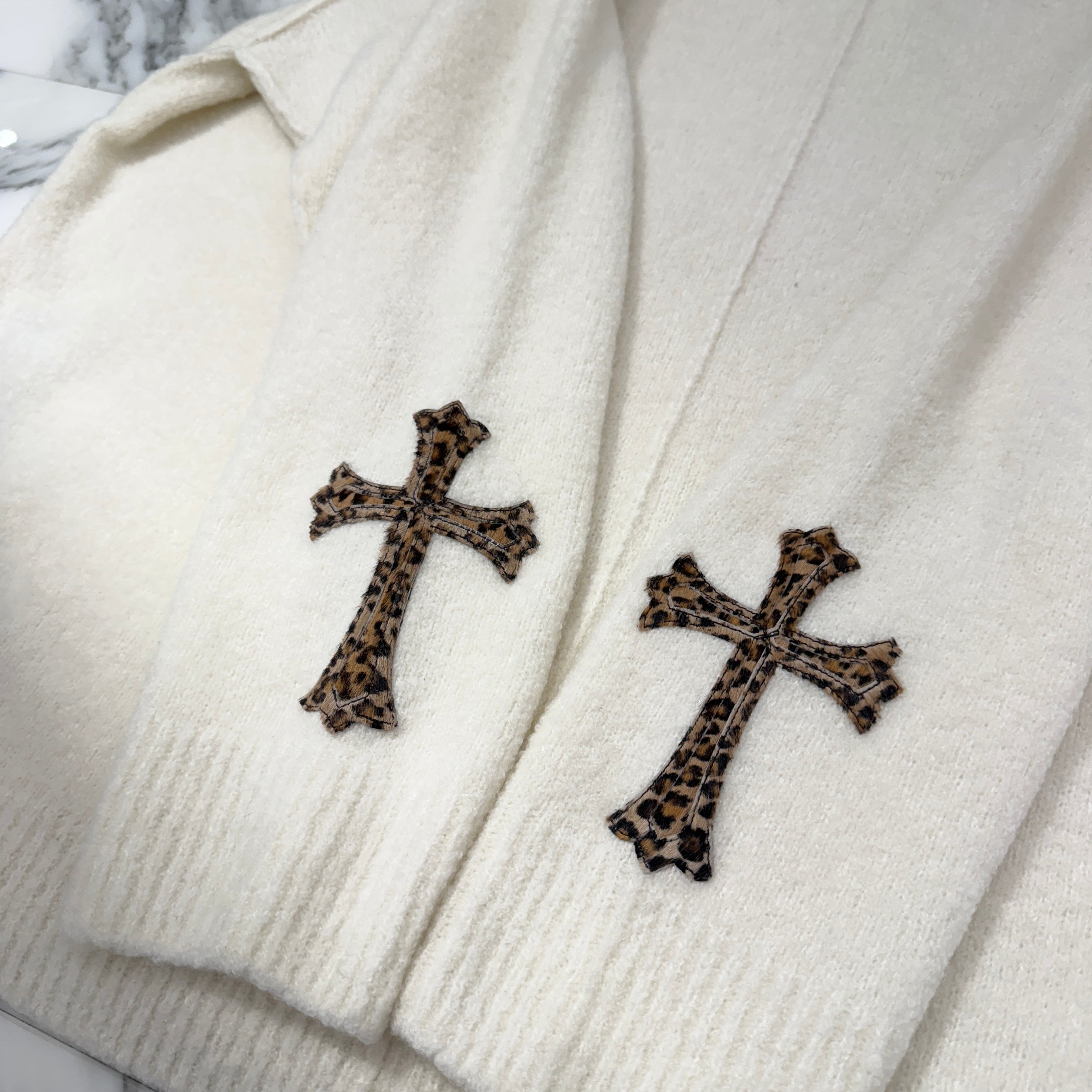 CHROME HEARTS YNOT Leopard Harako Leather Cross Patch Cashmere Knit Sweater Size S クロムハーツ ワイノット レオパード ハラコレザー クロスパッチ カシミヤ ニットセーター サイズS