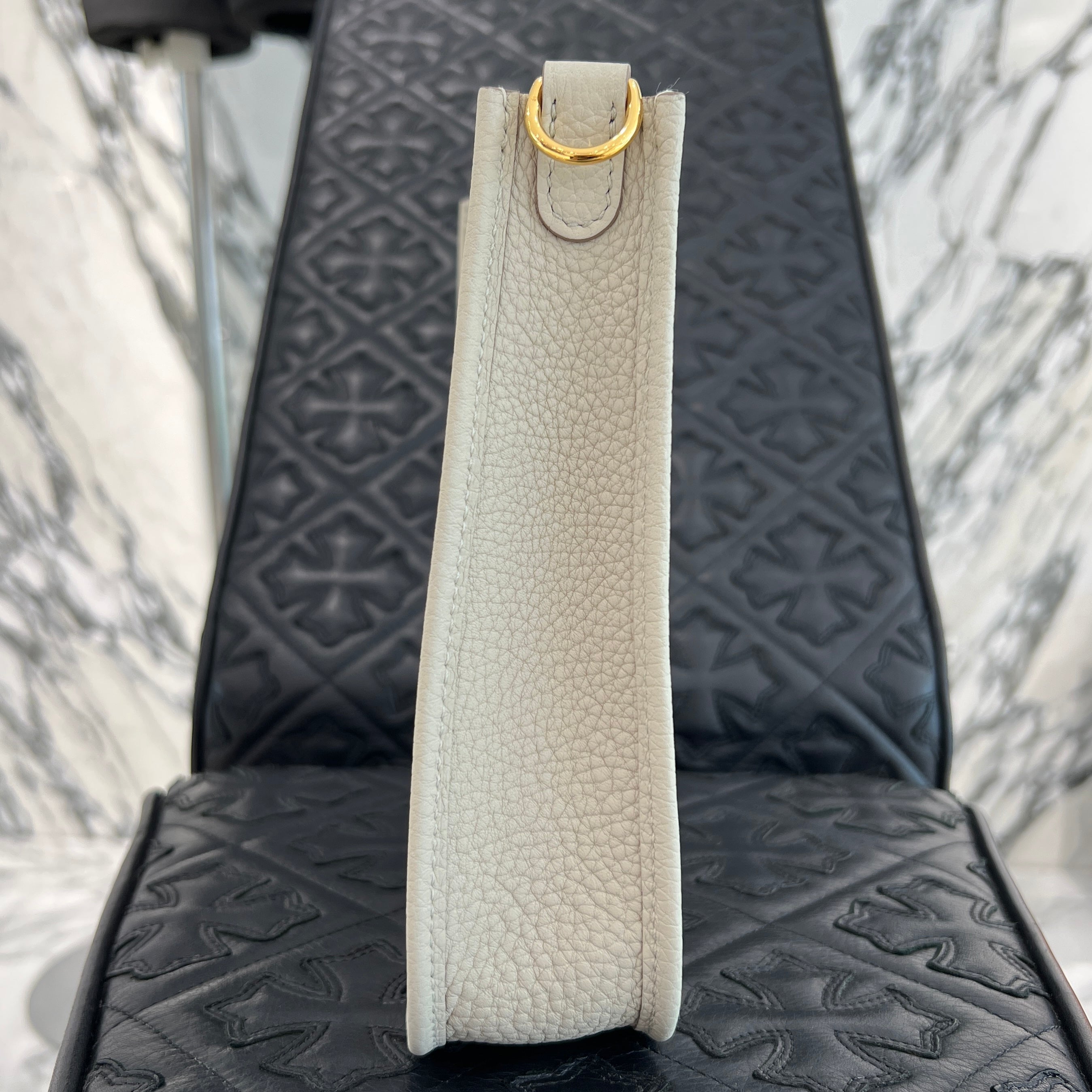 HERMES Evelyn TPM "Beton" W刻印 エルメス エブリン TPM "ベトン" レザーショルダーバッグ W刻印