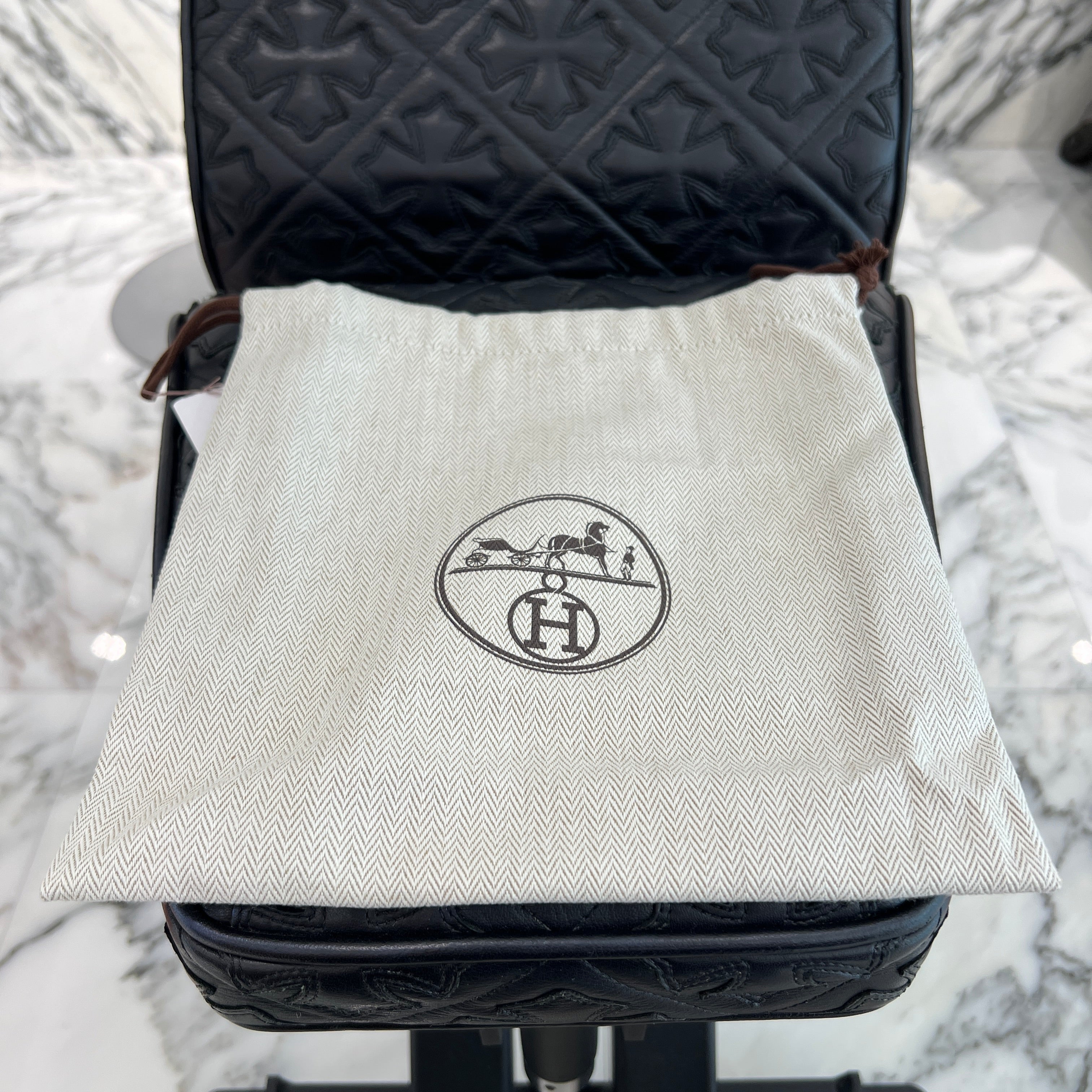 HERMES Evelyn TPM "Beton" W刻印 エルメス エブリン TPM "ベトン" レザーショルダーバッグ W刻印