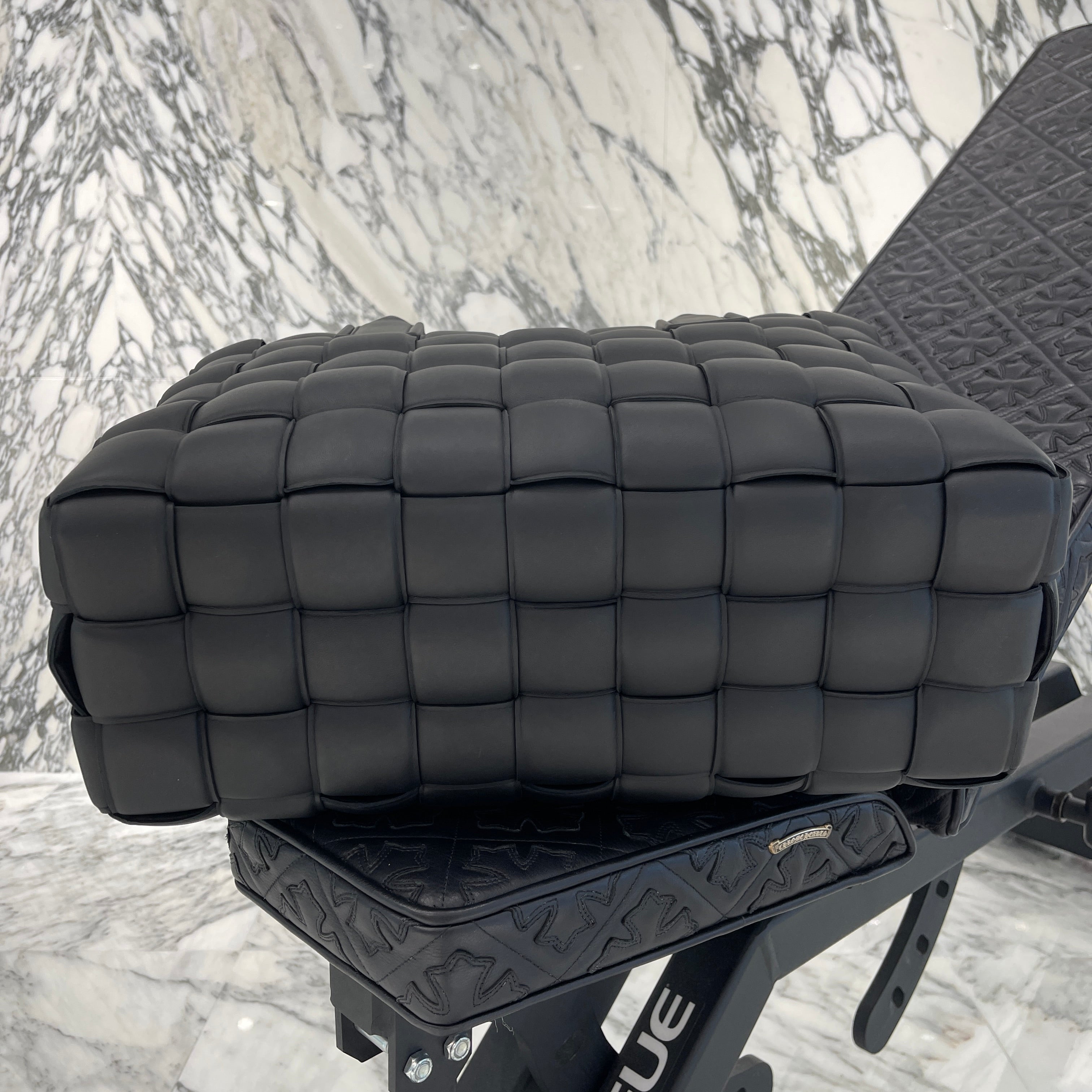 BOTTEGA VENETA Large Padded Intrecciato Leather Tote Bag 592122VMBK18803 ボッテガヴェネタ ラージ パデッド イントレッチオ レザー トートバッグ