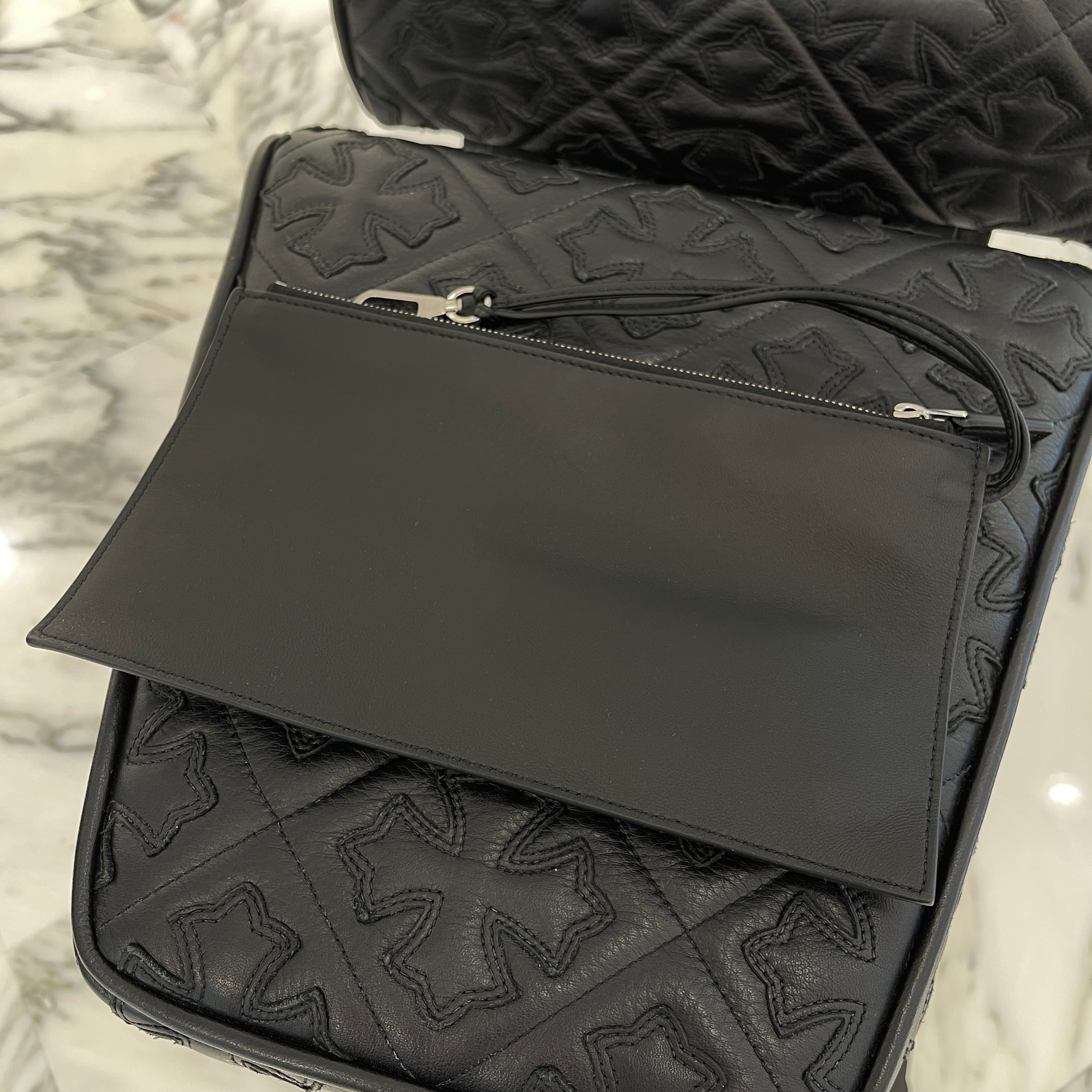 BOTTEGA VENETA Large Padded Intrecciato Leather Tote Bag 592122VMBK18803 ボッテガヴェネタ ラージ パデッド イントレッチオ レザー トートバッグ