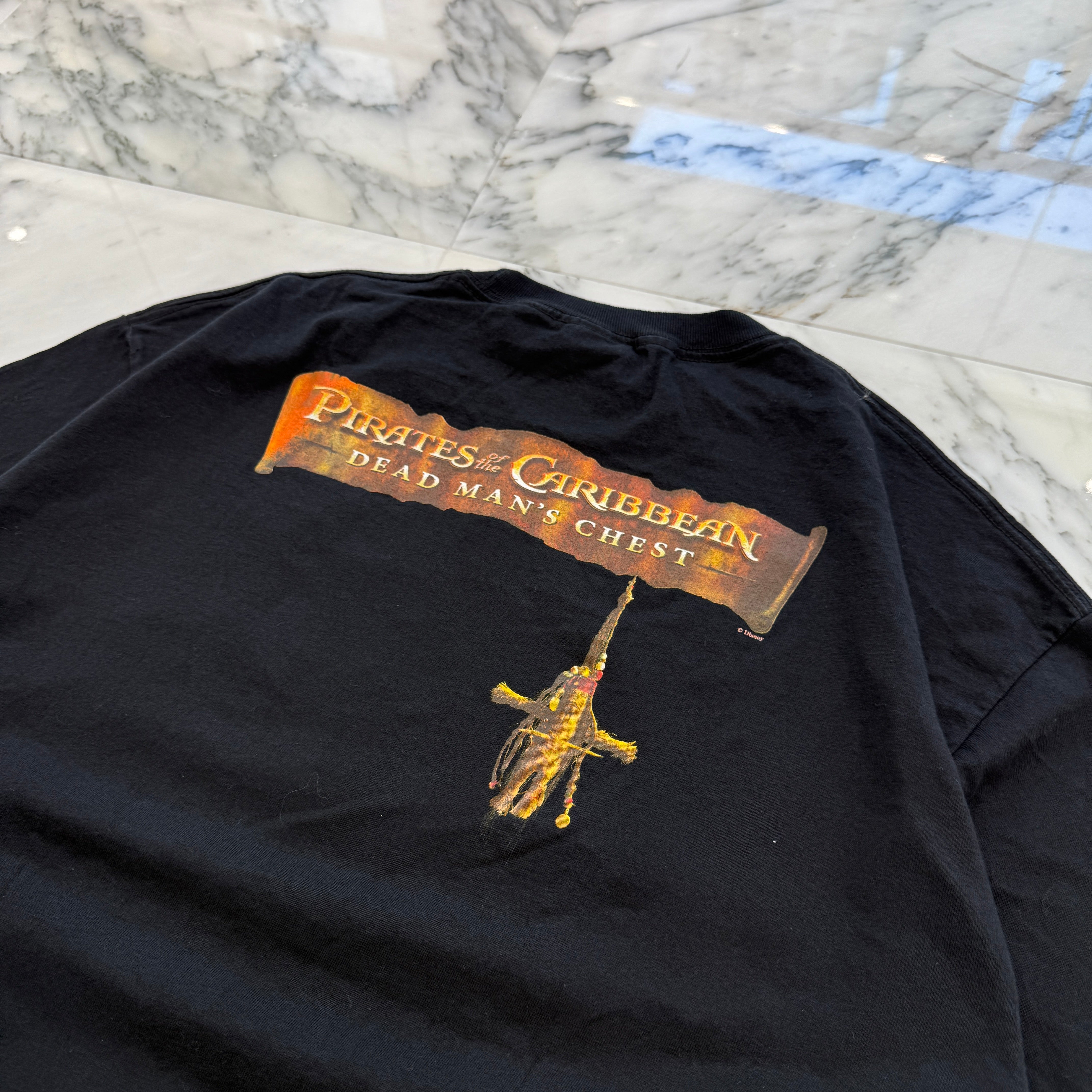 Vintage 00's Disney Pirates of the Caribbean "DEAD MAN'S CHEST" S/S Tee 00's ディズニー パイレーツ・オブ・カリビアン "デッドマンズ・チェスト" Tシャツ