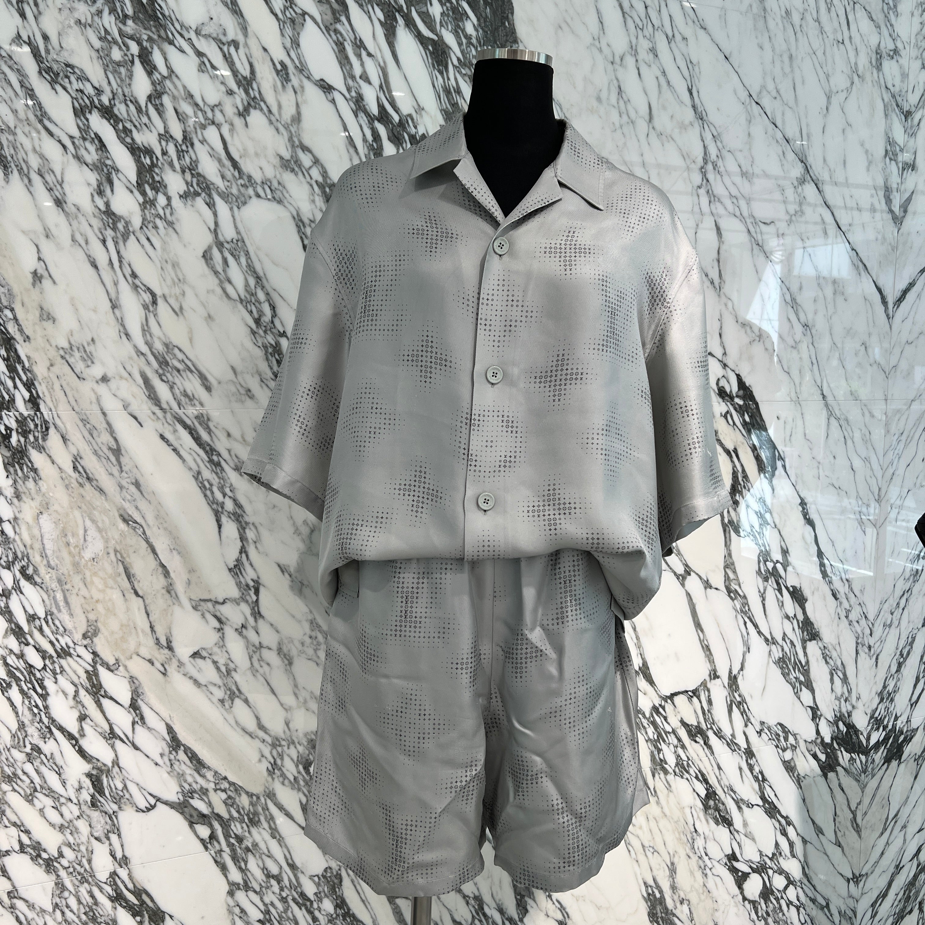 LOUIS VUITTON 2023AW Monogram Printed Silk Set Up 1ABY1V Size S・M ルイヴィトン モノグラムプリンテッド シルク セットアップ サイズS・M