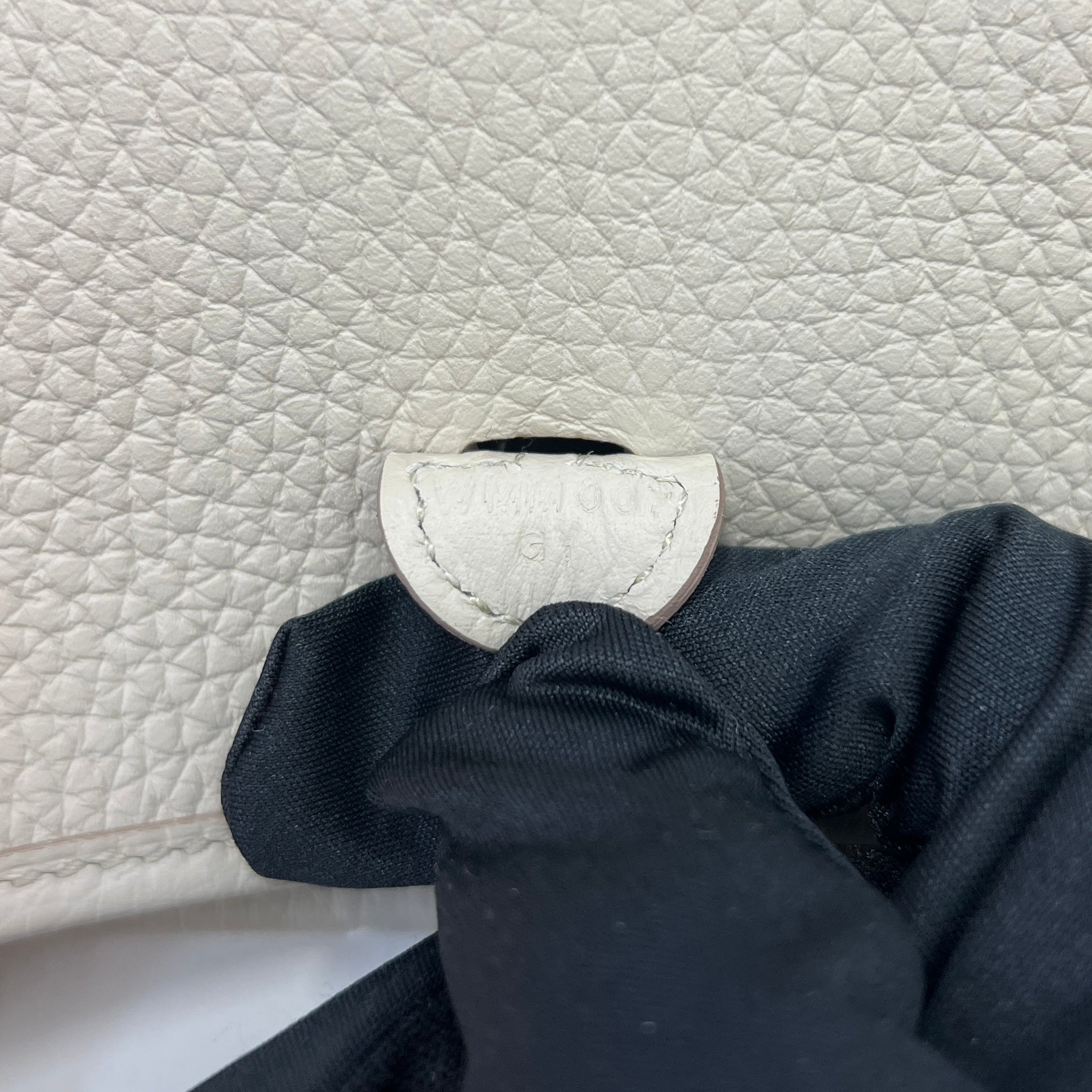 HERMES Evelyn TPM "Beton" W刻印 エルメス エブリン TPM "ベトン" レザーショルダーバッグ W刻印