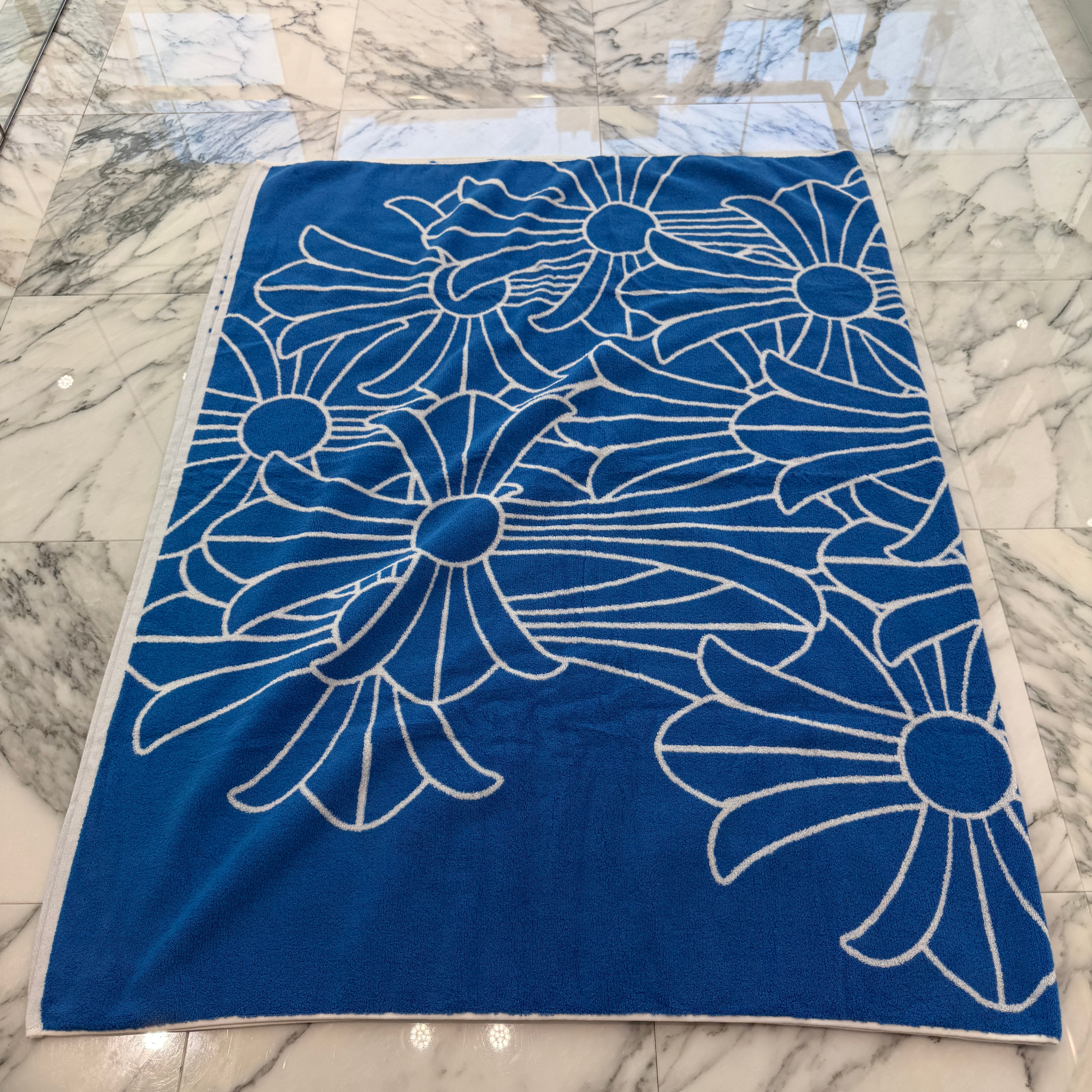 CHROME HEARTS クロムハーツ Beach Towel CEMETERY セメタリークロス総柄 ビーチタオル レッド CHROME HEARTS Cemetery Cross Jacquard Beach Towel クロムハーツ