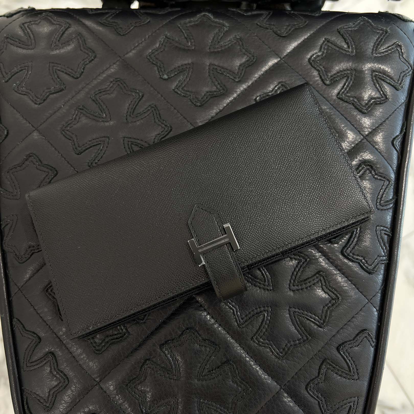 HERMES Bearn Soufflet Monochrome ”So Black” Leather Wallet K刻印 エルメス ベアンスフレ モノクローム ”ソーブラック” レザーウォレット K刻印