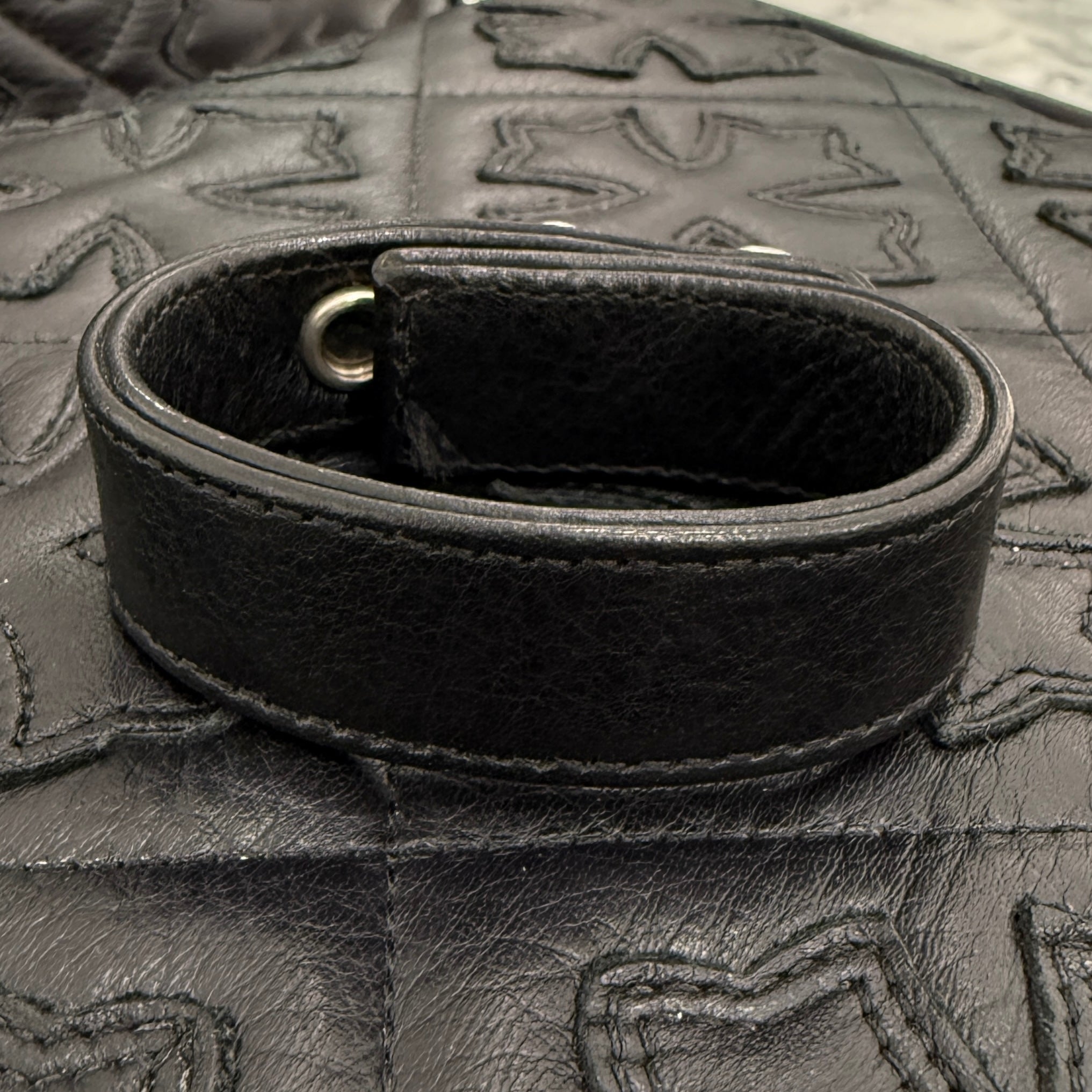 CHROME HEARTS × The Rolling Stones Lip & Tongue 3 BUTTON 2 SNAP LEATHER BRACELET Size ONE SIZE クロムハーツ × ローリングストーンズ リップ＆タン 3ボタン 2スナップ レザーブレスレット サイズONE SIZE