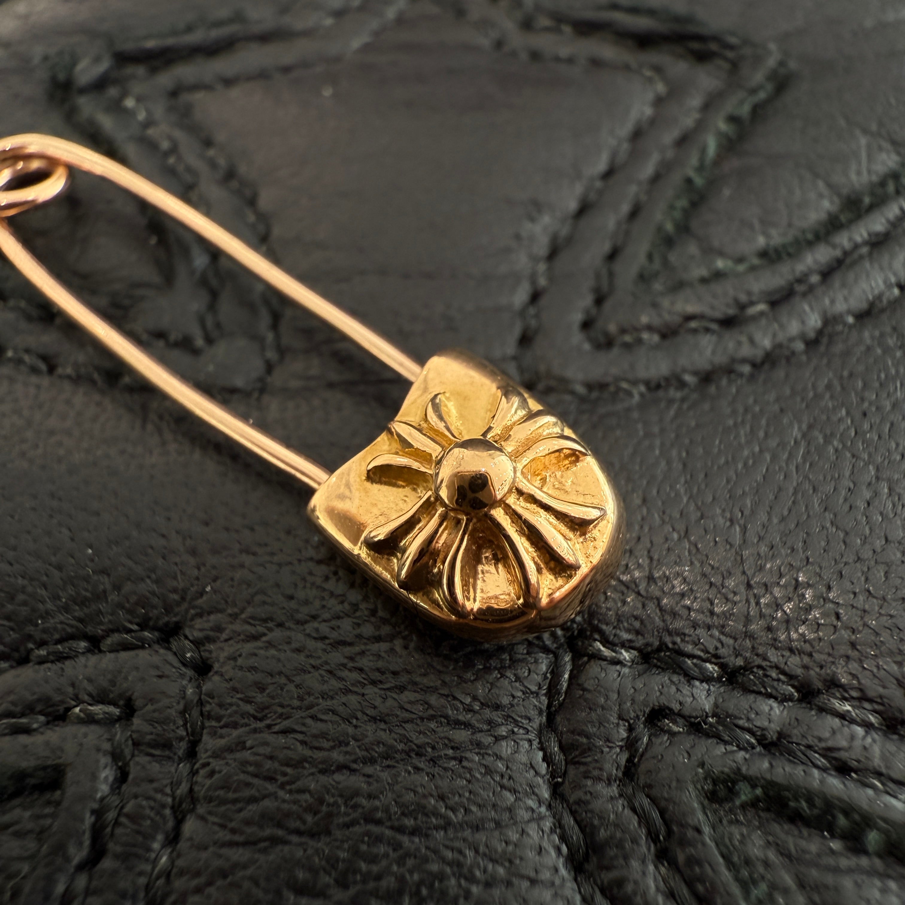 CHROME HEARTS 22K Safety Pin Pendant Top クロムハーツ 22K セーフティ ピン ペンダントトップ