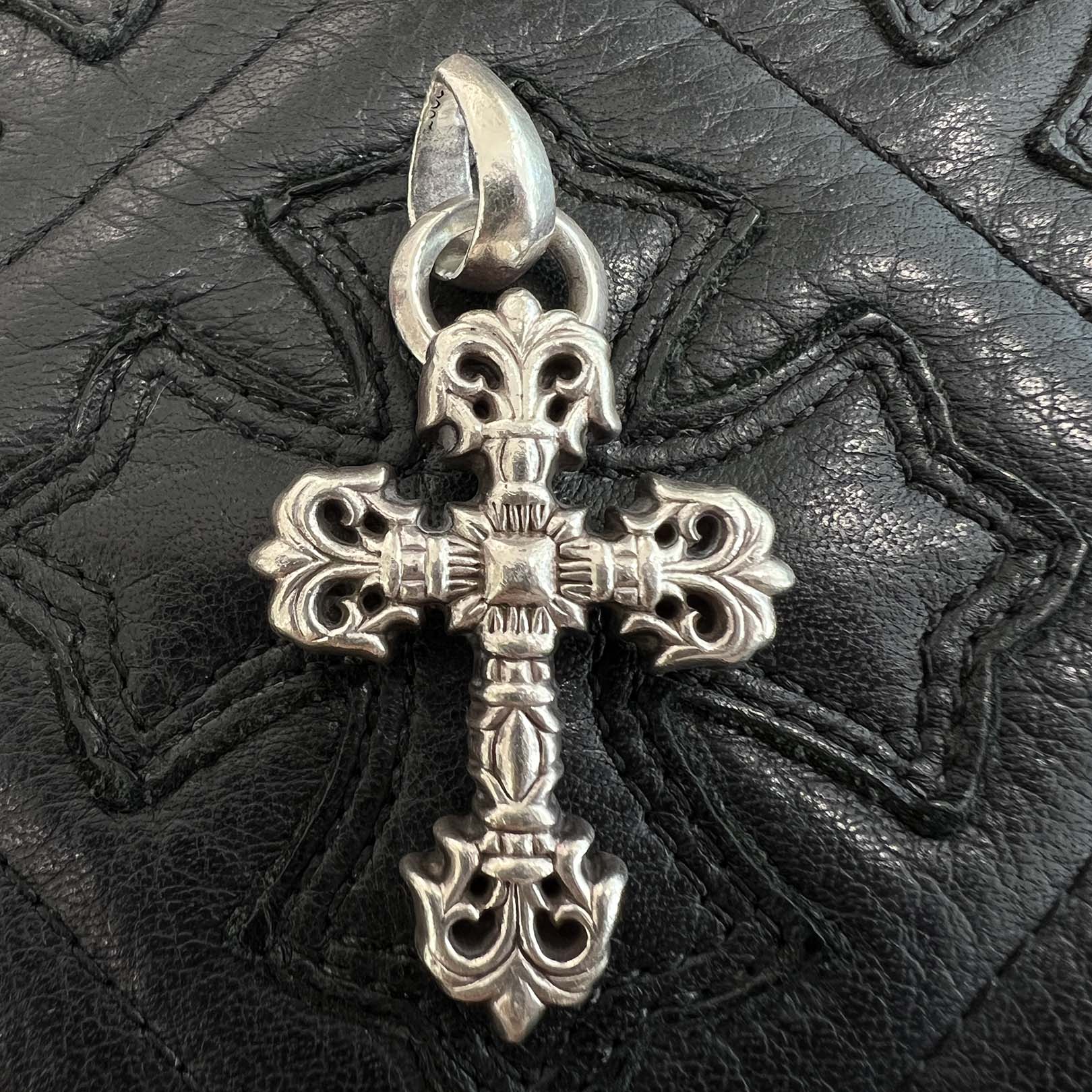 CHROME HEARTS Filigree CH Cross XS Pendant Top With Bail クロムハーツ フィリグリー CHクロス XS ペンダントトップ ウィズ ベイル