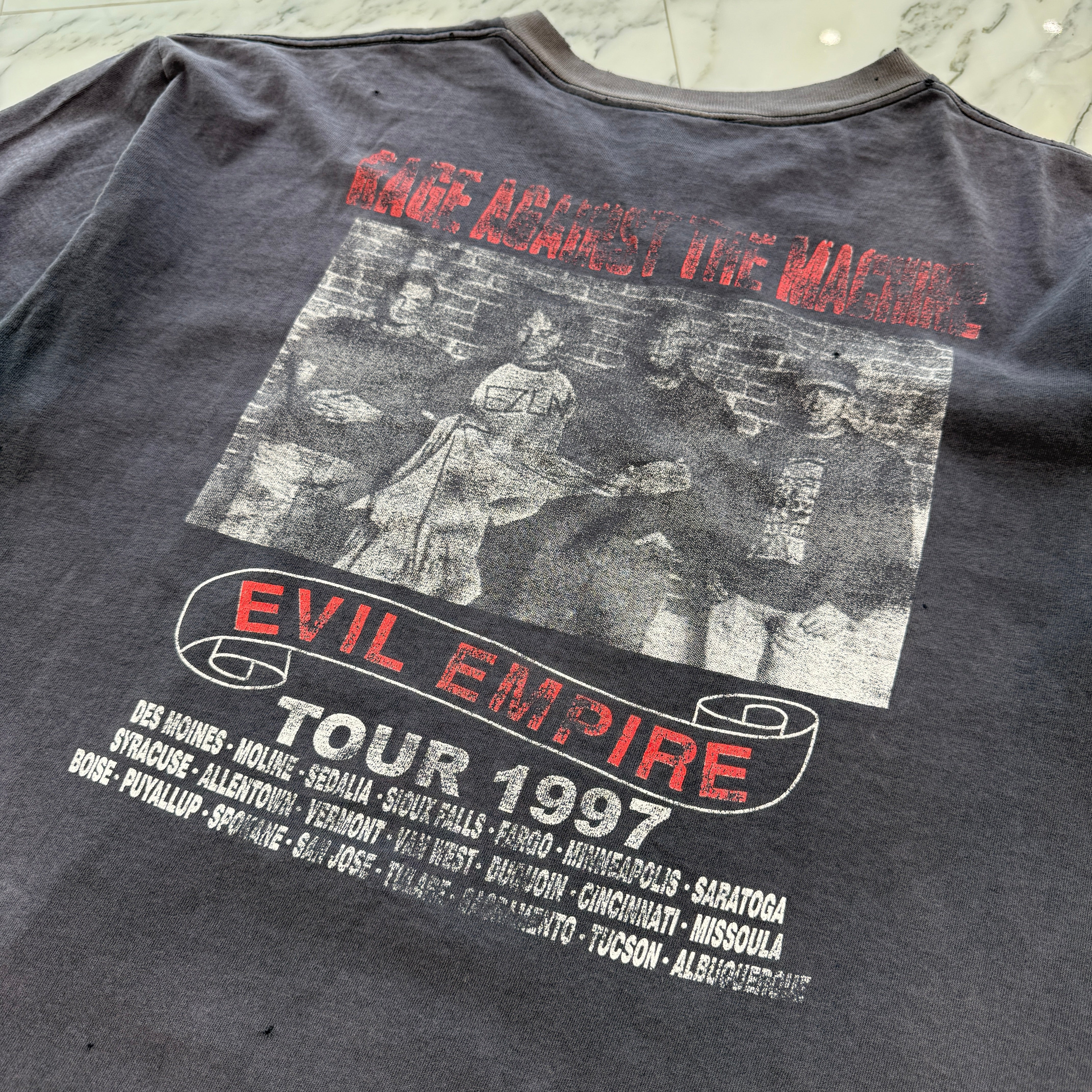 Vintage 90's RAGE AGAINST THE MACHINE "Evil Empire Tour 1997" DELTA S/S Tee Size XL 90's レイジ・アゲインスト・ザ・マシーン "エヴィルエンパイアツアー 1997" デルタ社製 Tシャツ サイズXL