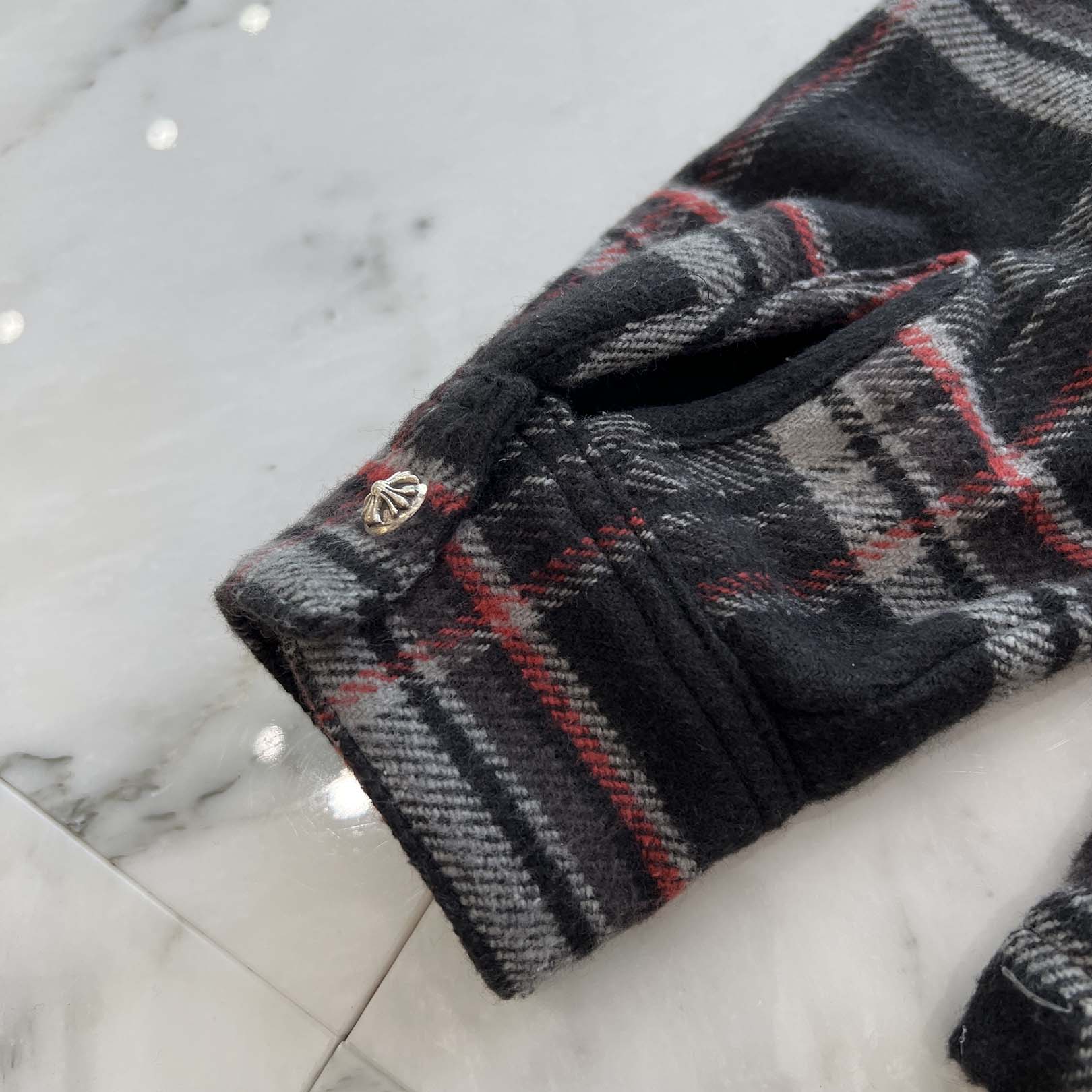 CHROME HEARTS Y NOT WORK DOG Lucky Leather Patch Fleece Boa Check Shirt Jacket Size M クロムハーツ ワイノット ワークドッグ ラッキーレザーパッチ フリース 裏地ボア チェックシャツ ジャケット サイズM