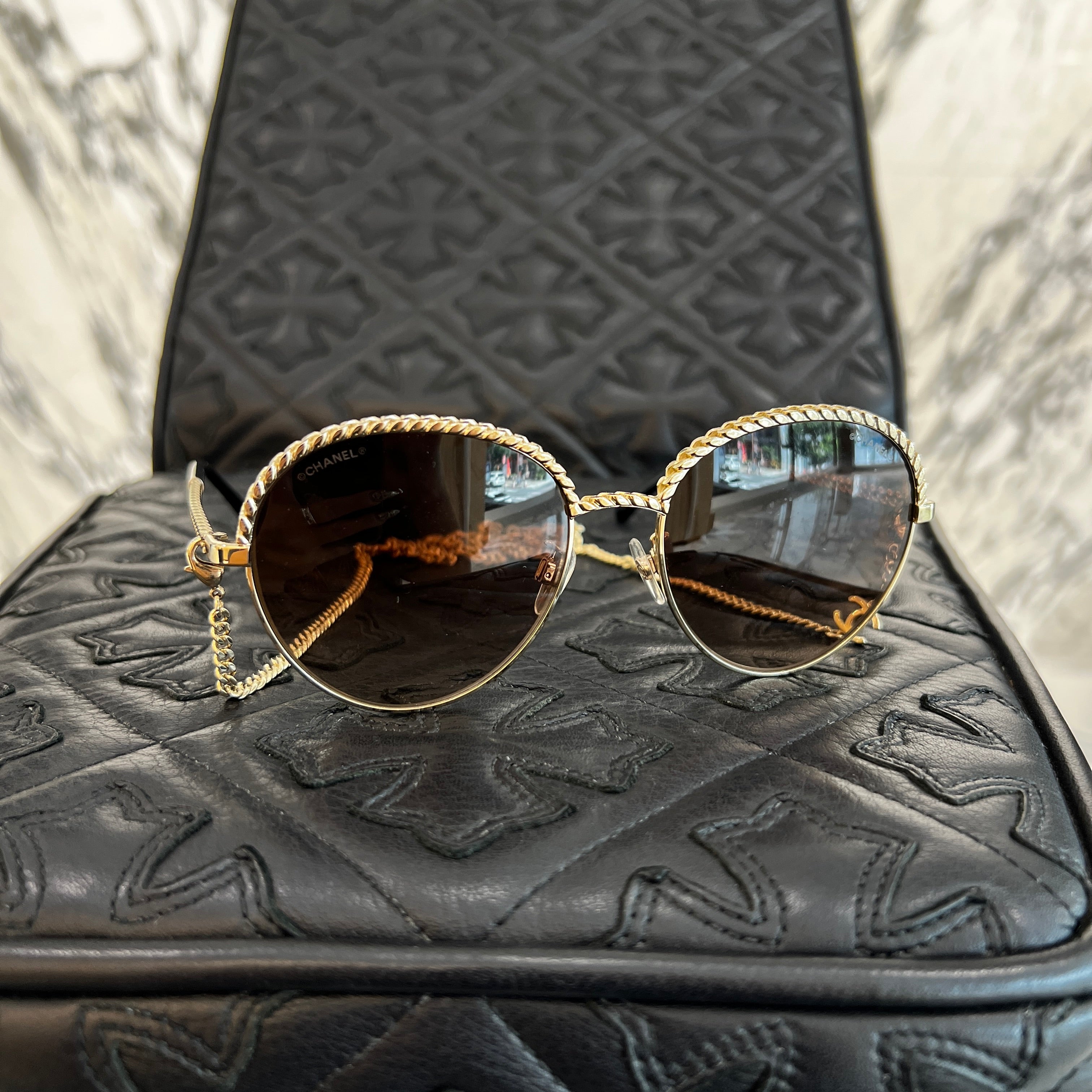 CHANEL 2019SS Chain Around Coco Chain Panto Shape Sunglasses 4242 C395-S5 Size 55□17 135 シャネル チェーンアラウンド ココチェーンパントシェイプ サングラス サイズ55□17 135