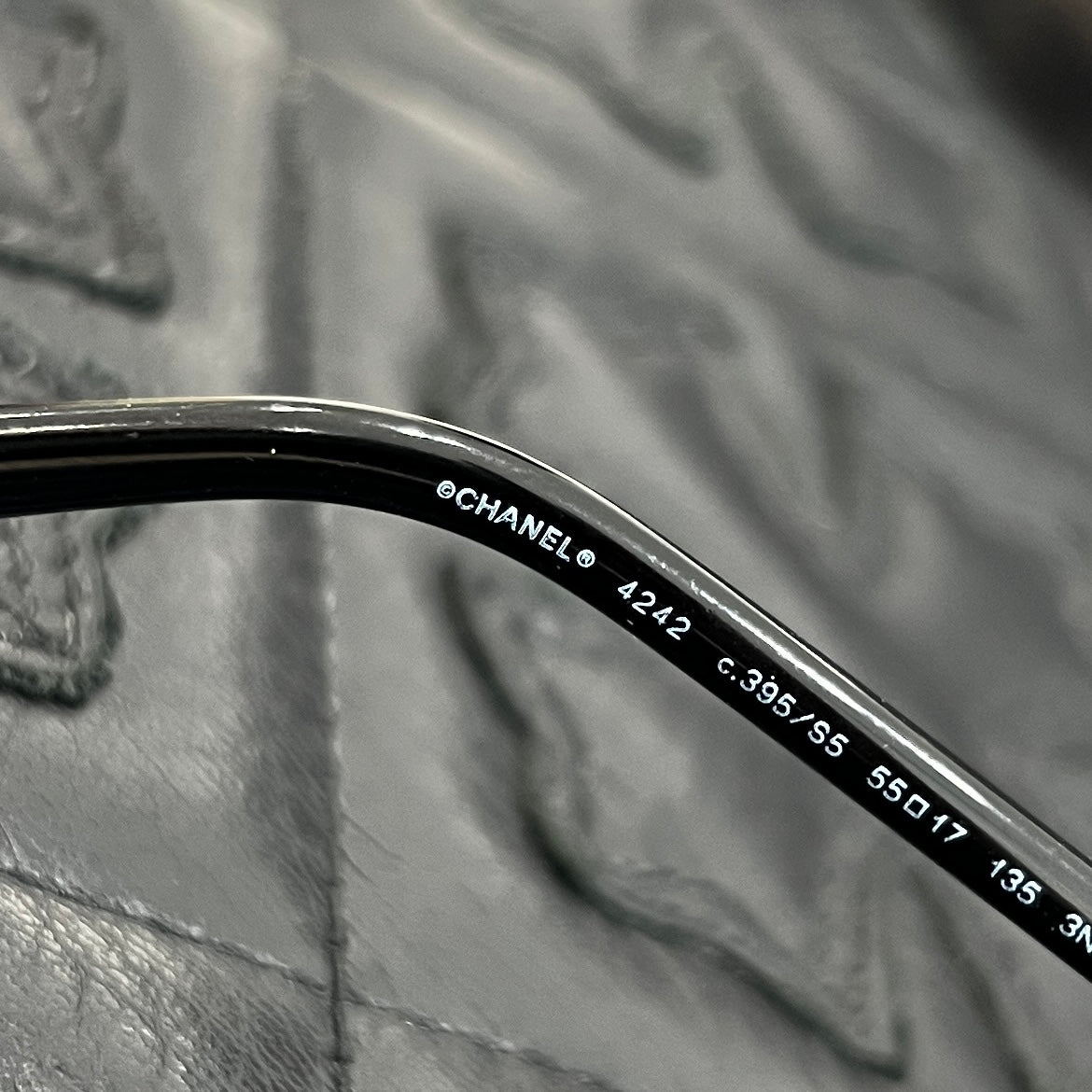 CHANEL 2019SS Chain Around Coco Chain Panto Shape Sunglasses 4242 C395-S5 Size 55□17 135 シャネル チェーンアラウンド ココチェーンパントシェイプ サングラス サイズ55□17 135