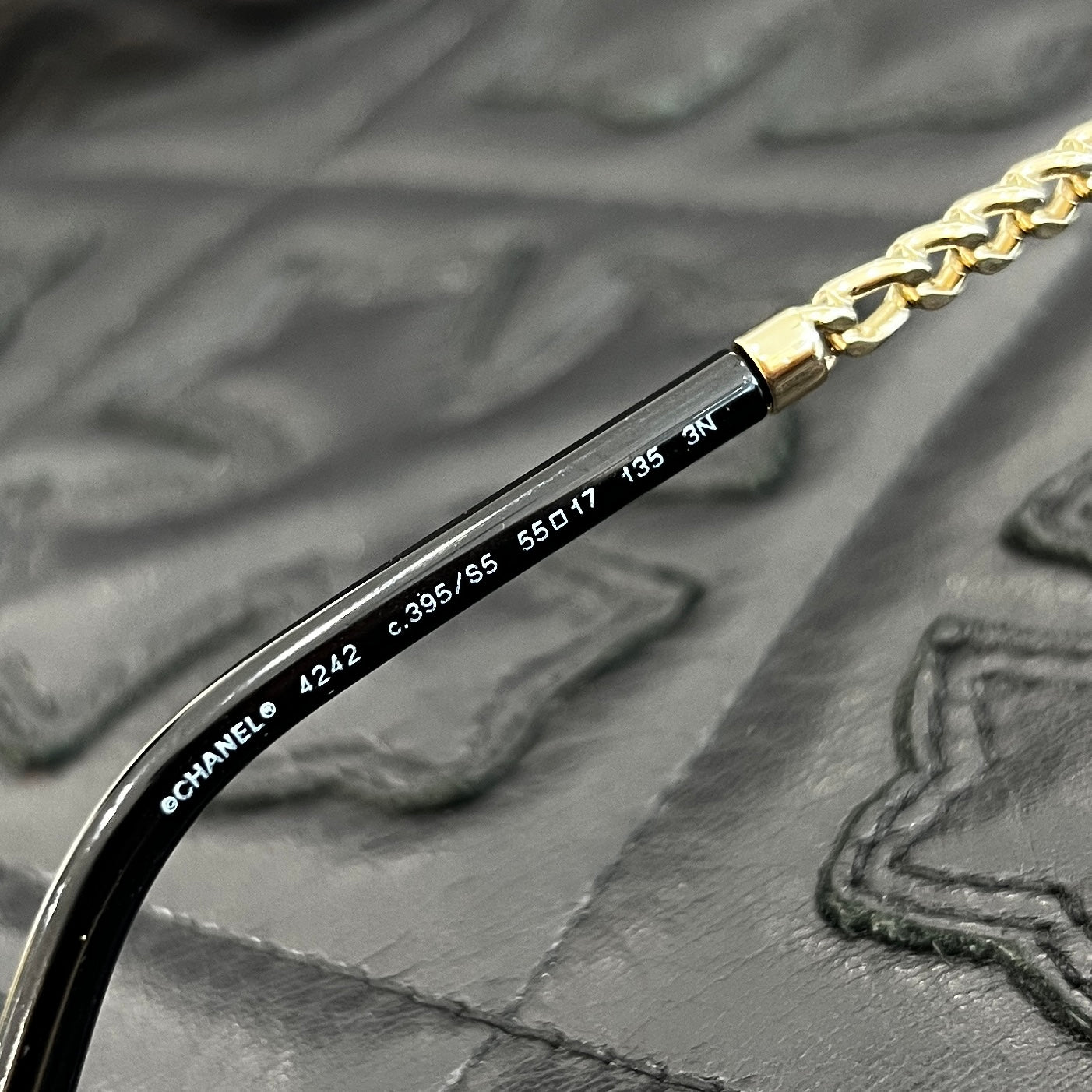 CHANEL 2019SS Chain Around Coco Chain Panto Shape Sunglasses 4242 C395-S5 Size 55□17 135 シャネル チェーンアラウンド ココチェーンパントシェイプ サングラス サイズ55□17 135