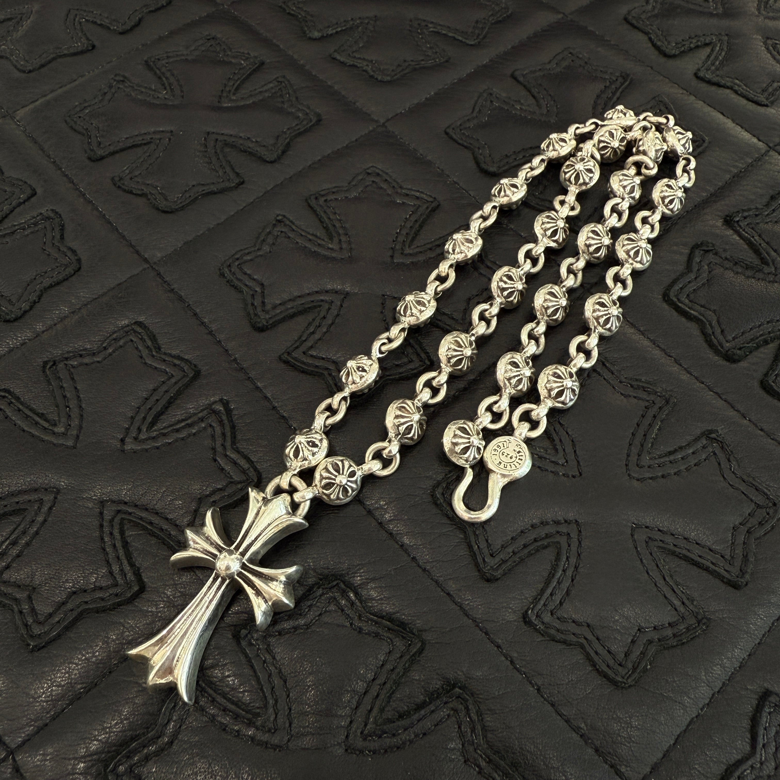 CHROME HEARTS CH Cross Pendant Small with Cross Ball