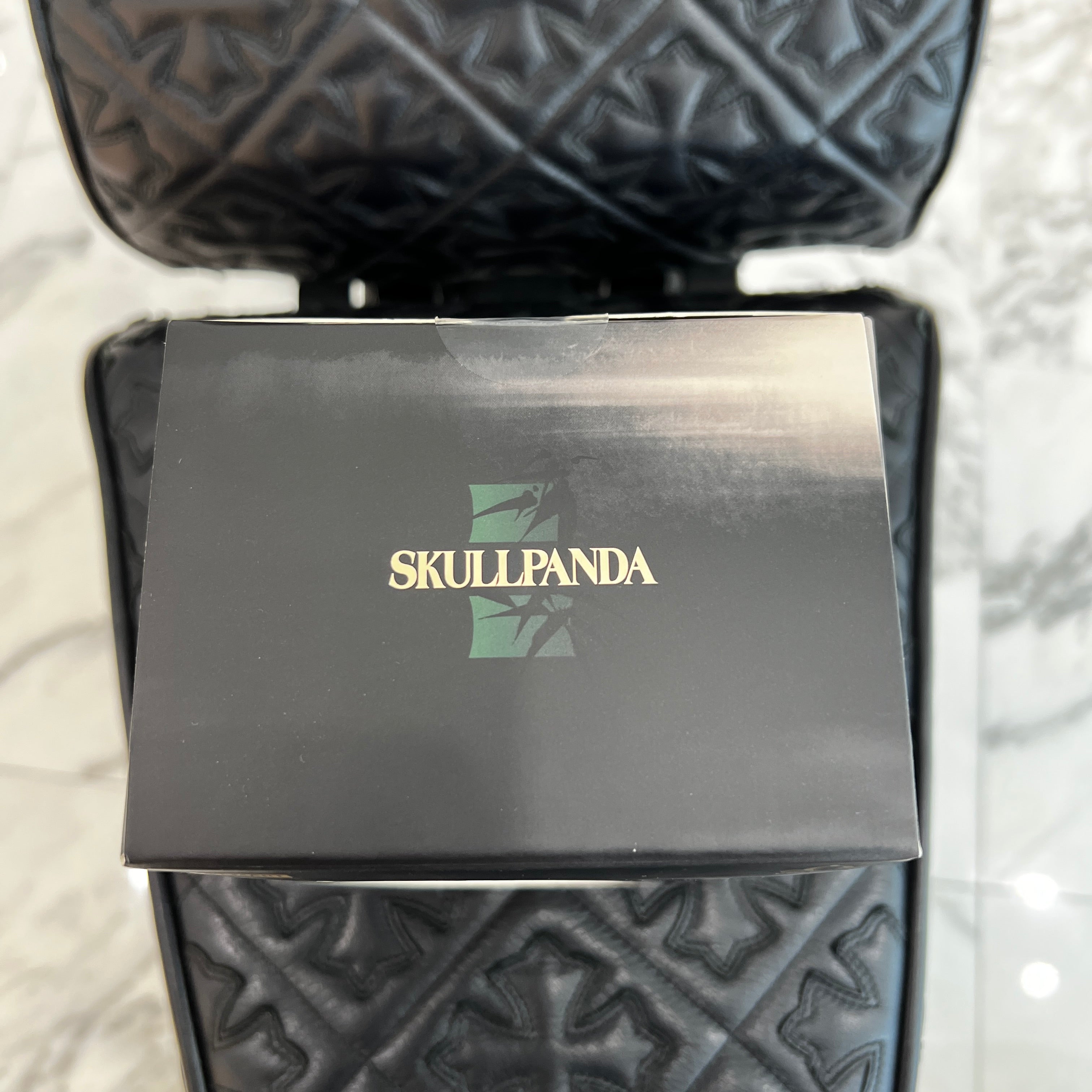 POP MART SKULL PAND "Lazy Panda" Plush Doll Pendant ポップマート スカルパンダ "レイジーパンダ" ぬいぐるみ ペンダント