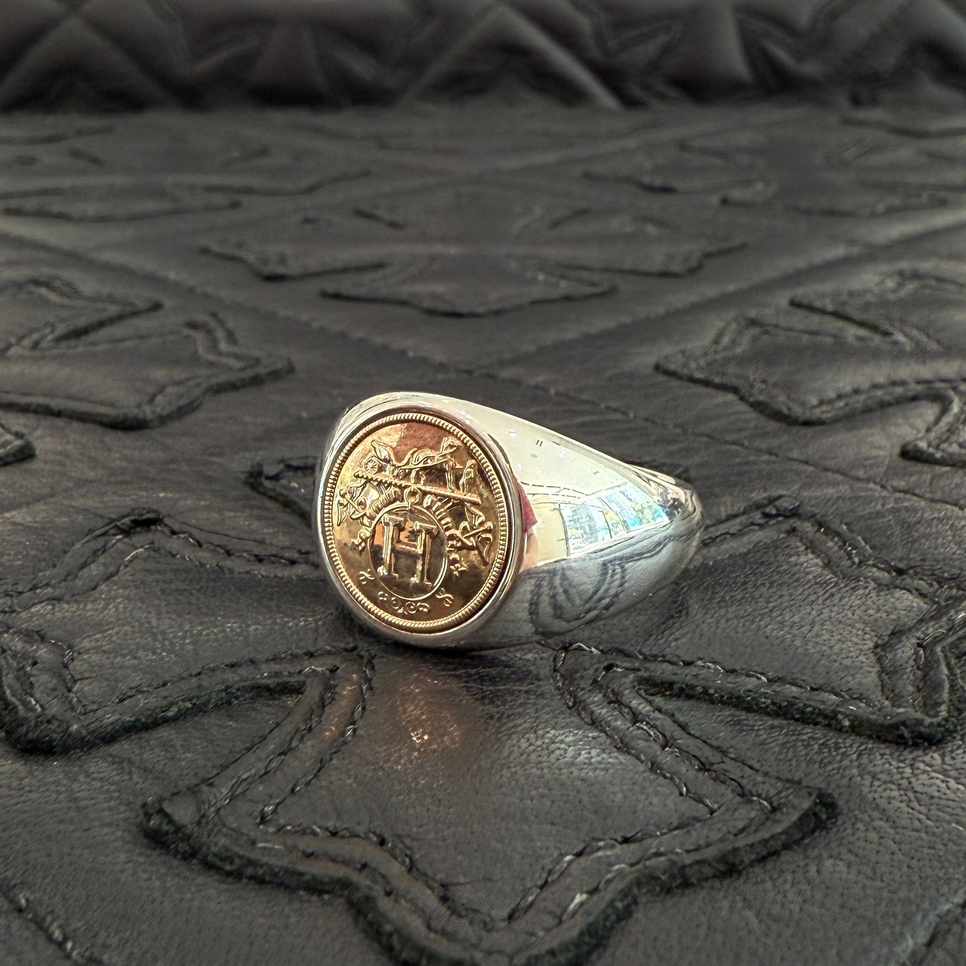 HERMES Ag925 Au750 Ex Libris Signet Ring PM Size 25号 エルメス Ag925 Au750 エクスリブリス シュヴァリエ リング PM サイズ25号