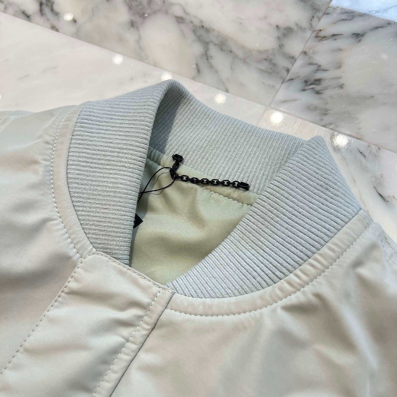 LOUIS VUITTON 2023AW Embroidered Light Weight Technical Bomber Jacket HPB71W Size 44 ルイヴィトン エンブロイダード ライトウェイト テクニカル ボンバージャケット サイズ44