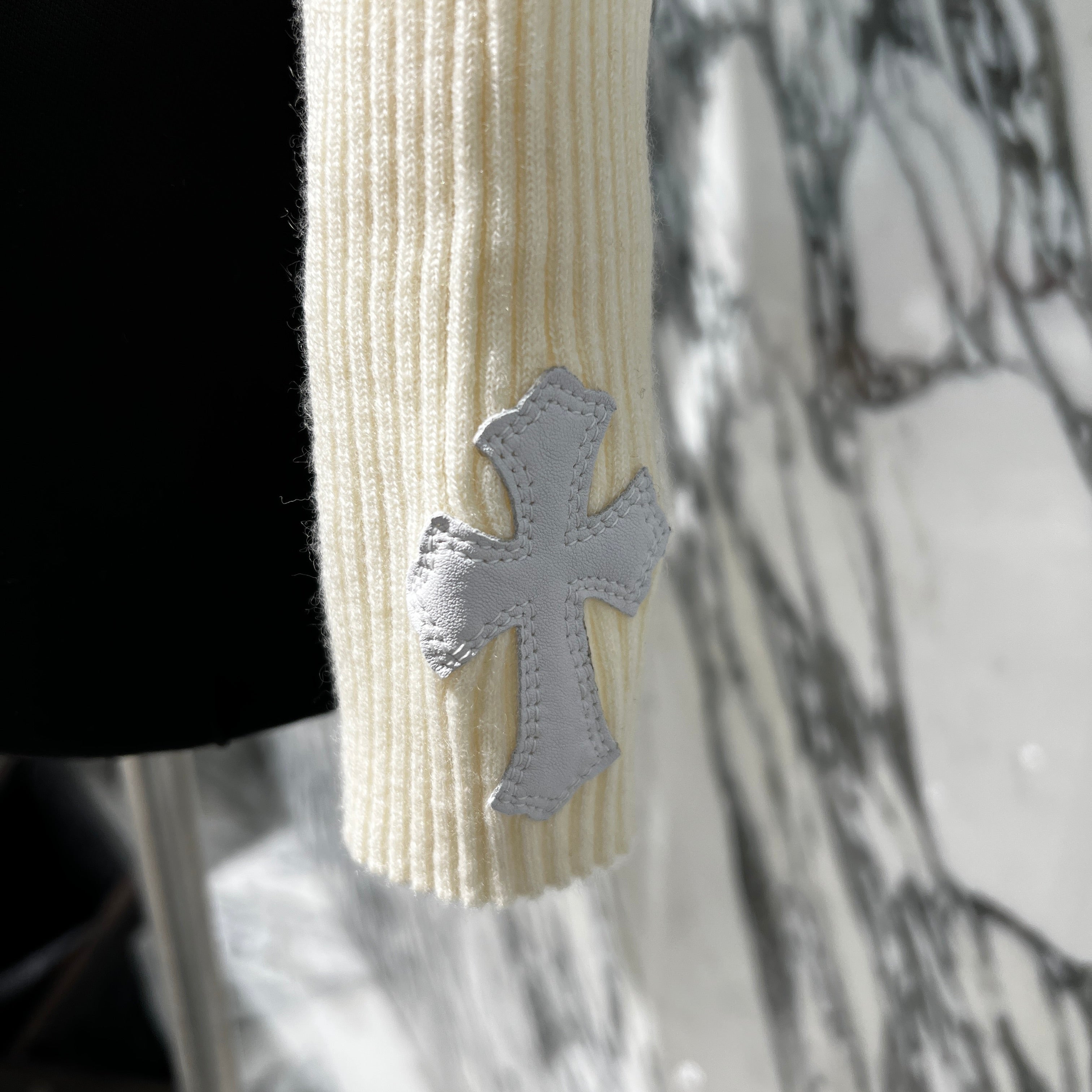 CHROME HEARTS Y NOT Leather Cross Patch Cashmere Turtle Neck Knit Sweater Size M クロムハーツ ワイノット レザークロスパッチ カシミヤ タートルネック ニットセーター サイズM