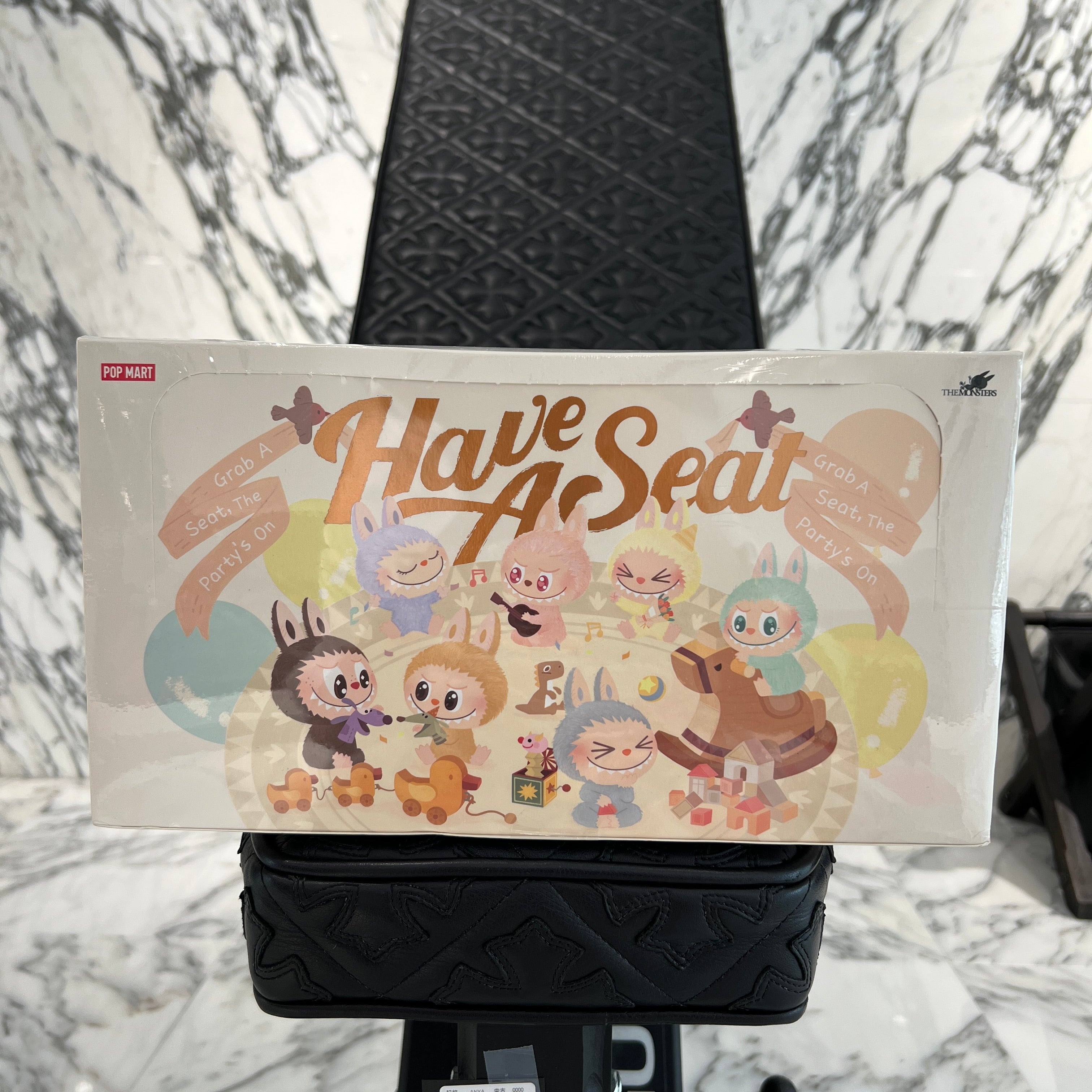 POP MART The Monsters Have A Seat LABUBU ポップマート ザ・モンスターズ ハヴアシート ラブブ ストラップ
