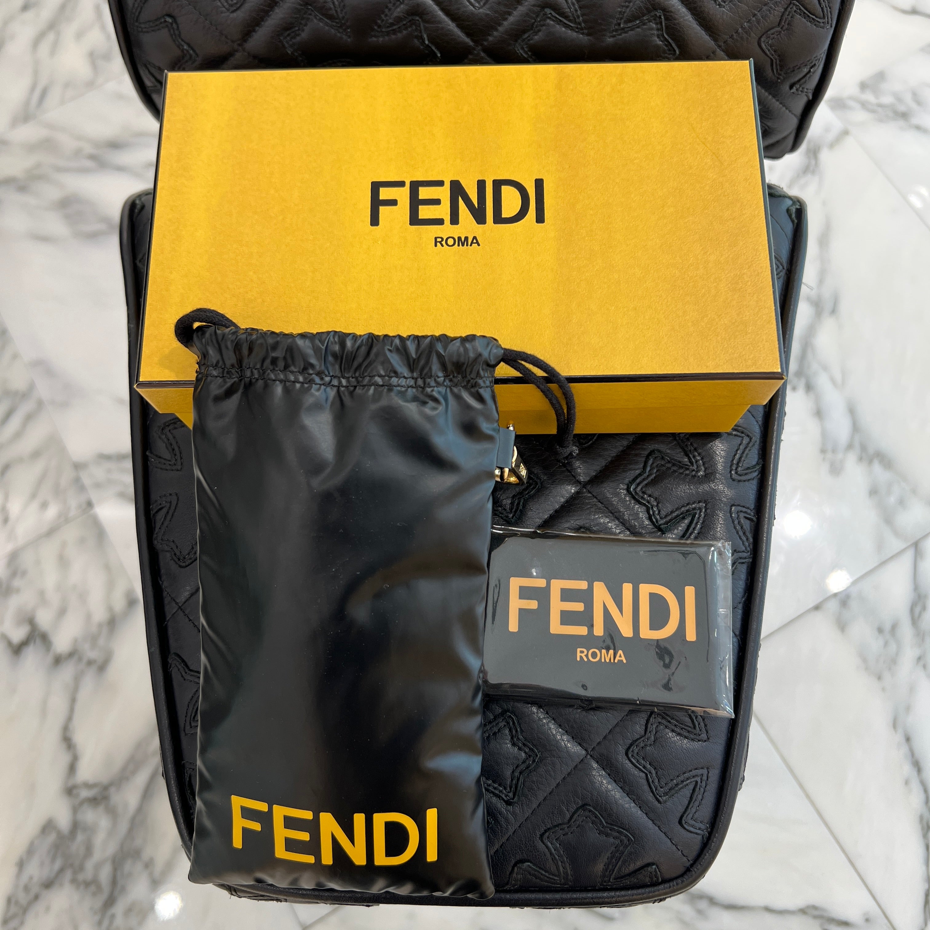 FENDI FF Logo Rectangle Sunglasses Size 56□17-145 フェンディ FFロゴ レクタングル サングラス サイズ56□17-145