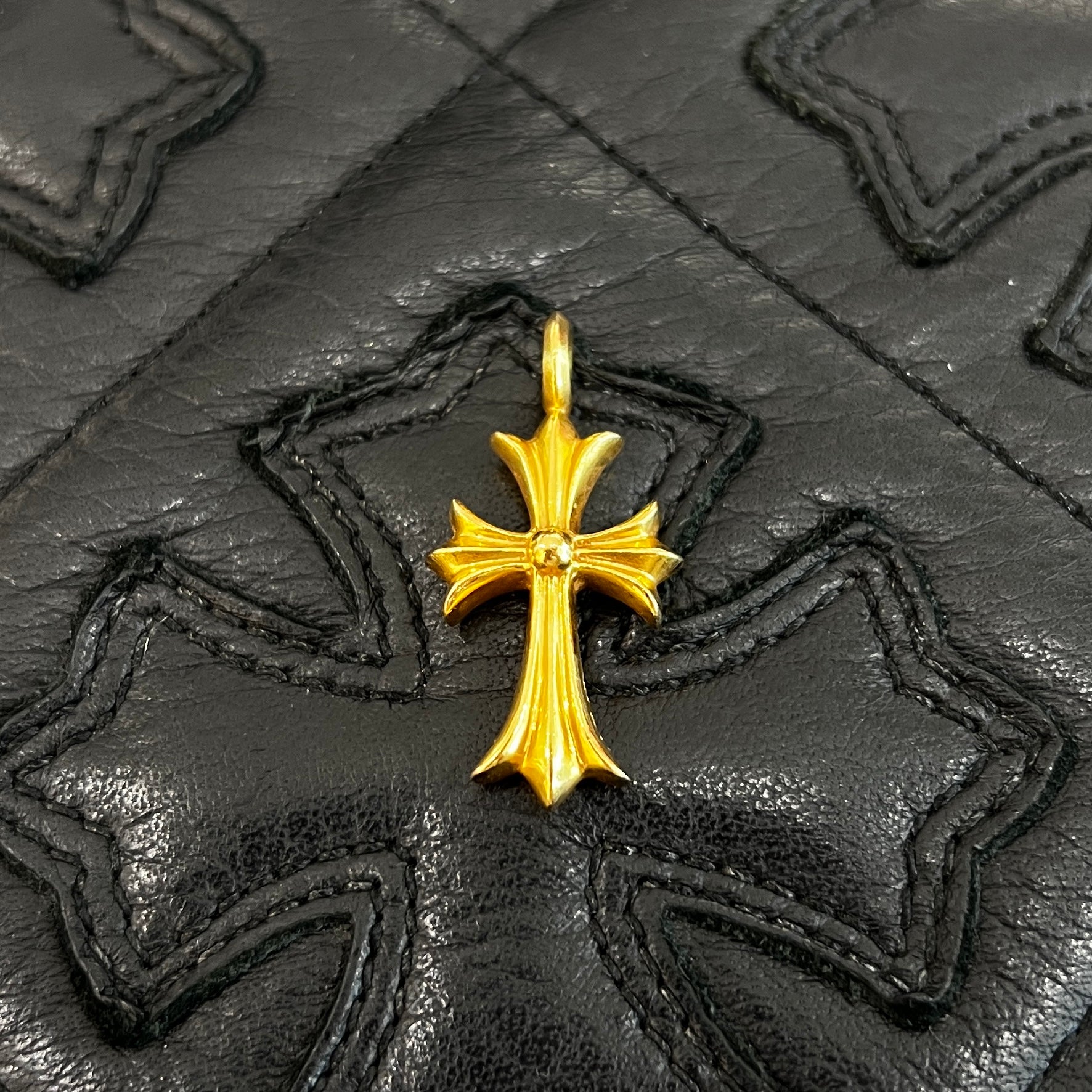 CHROME HEARTS 22K Tiny Fat Cross Pave Diamond Pendant Top クロムハーツ 22K タイニーファットクロス パヴェダイヤモンド ペンダントトップ