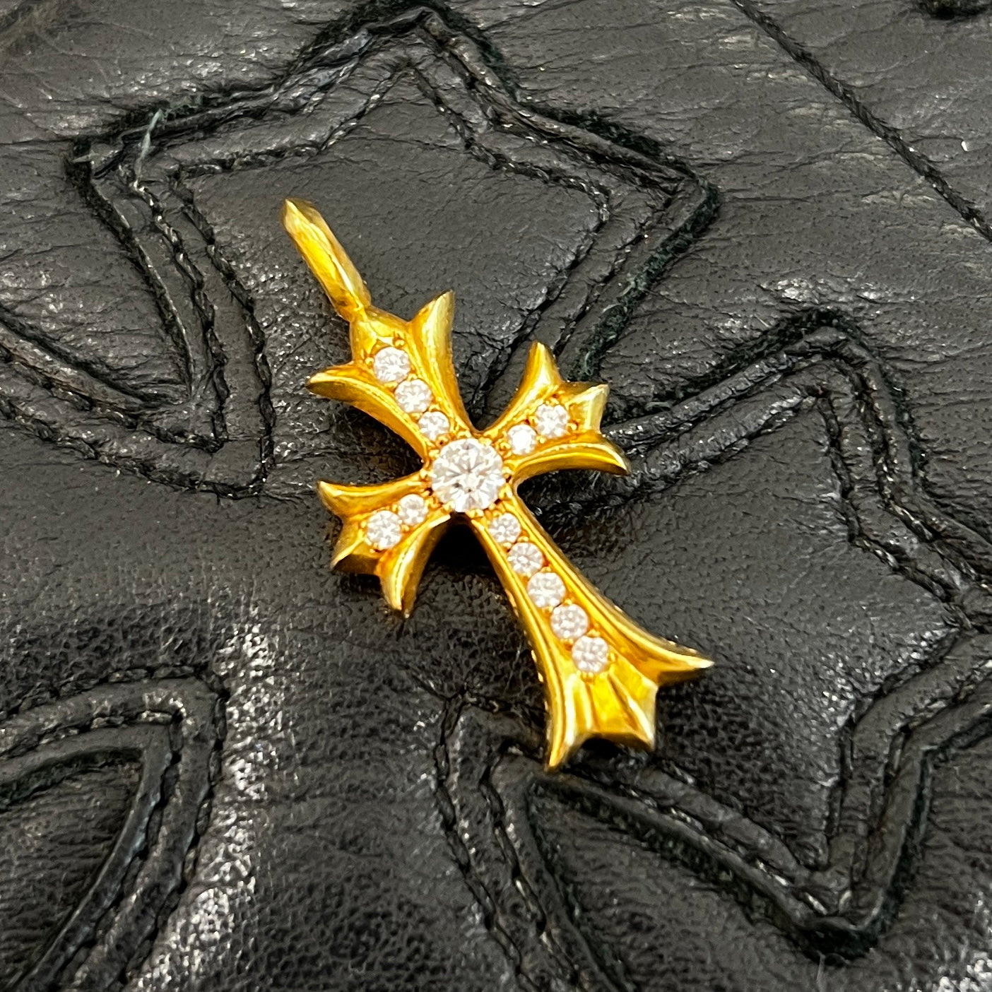 CHROME HEARTS 22K Tiny Fat Cross Pave Diamond Pendant Top クロムハーツ 22K タイニーファットクロス パヴェダイヤモンド ペンダントトップ