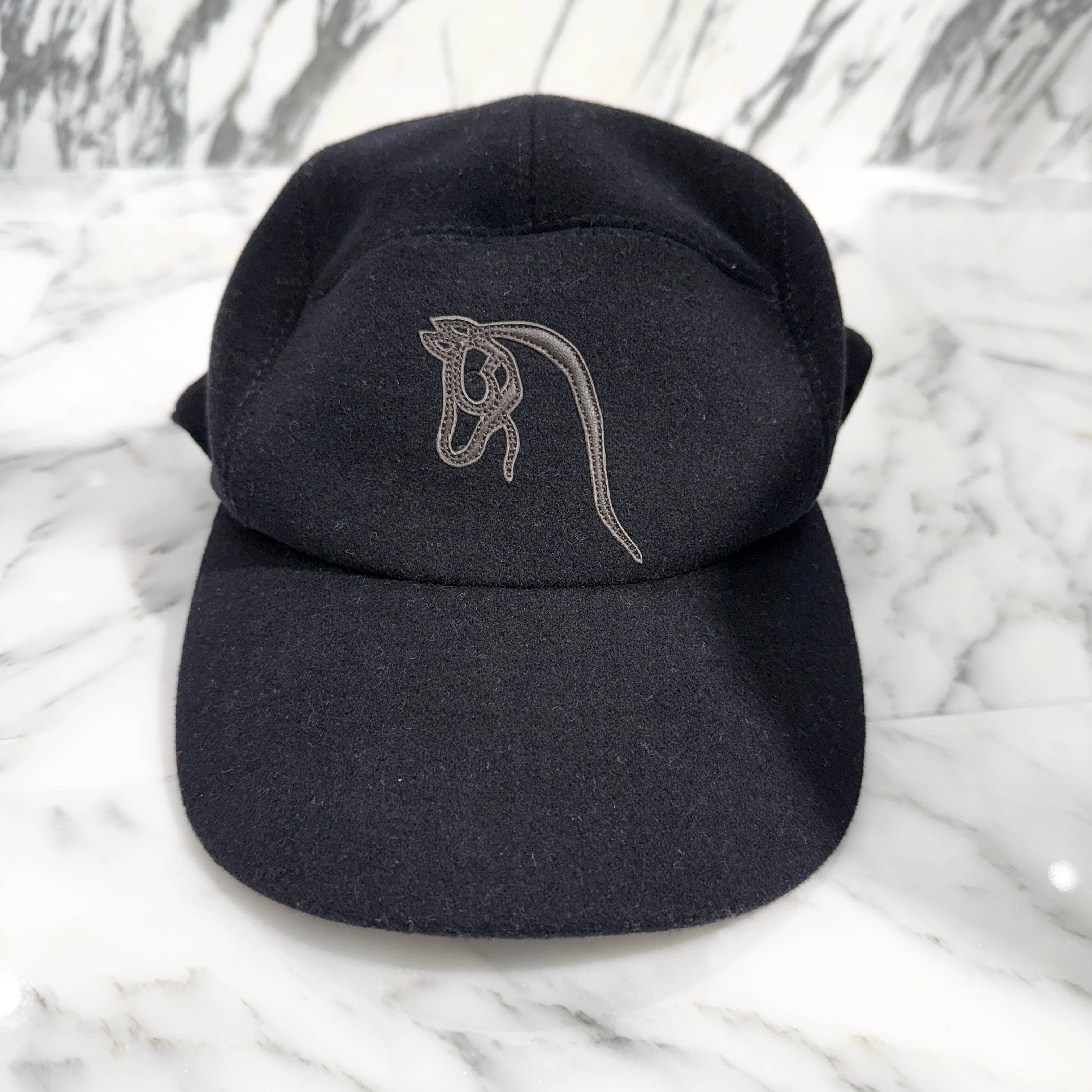HERMES ネバダシュヴアルキャップ ブラック 59 HERMES Nevada Cheval Au Trait Cap Size 59 エルメス ネバダ