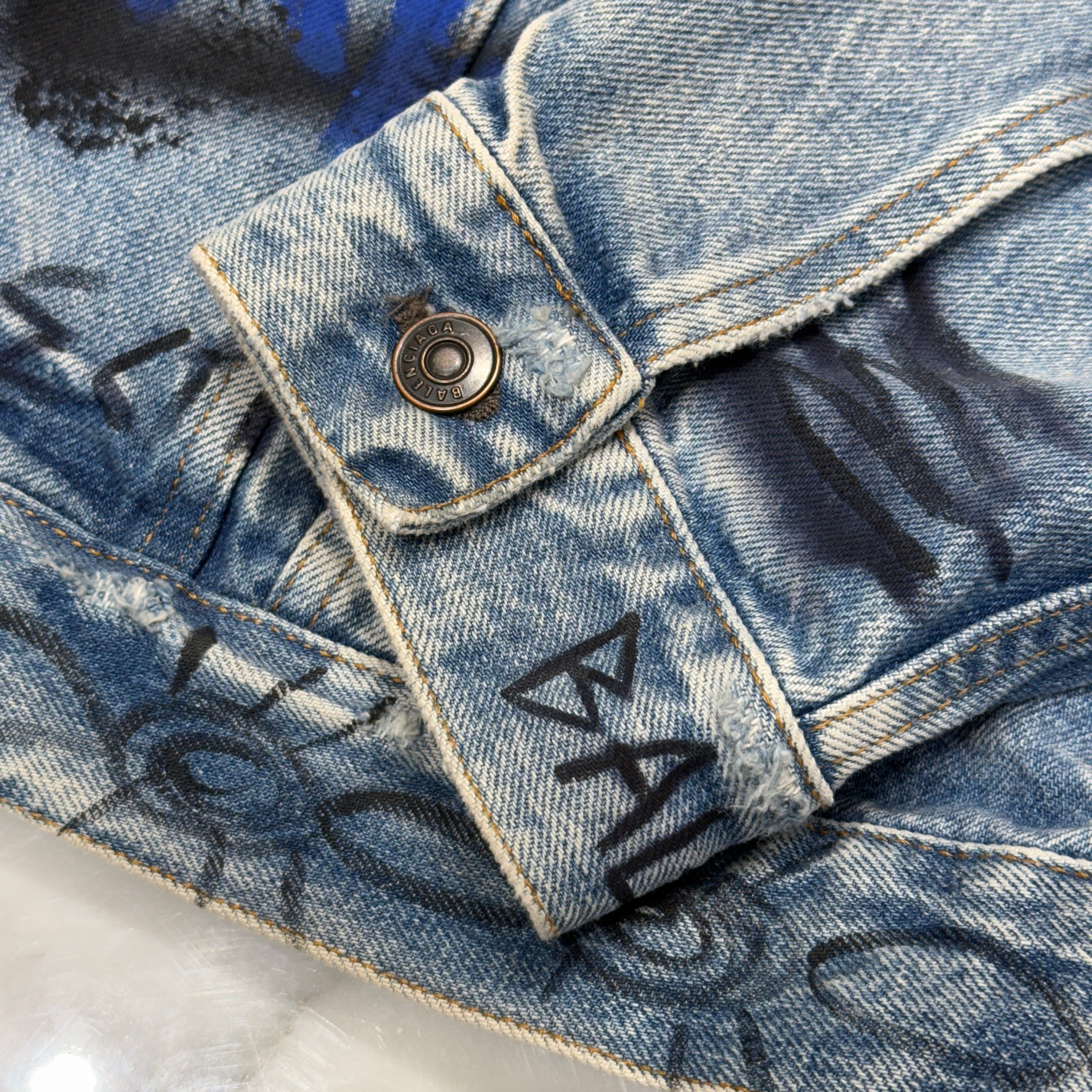 BALENCIAGA 2018AW Graffiti Paint Denim Jacket 534556 TBP33 Size 44